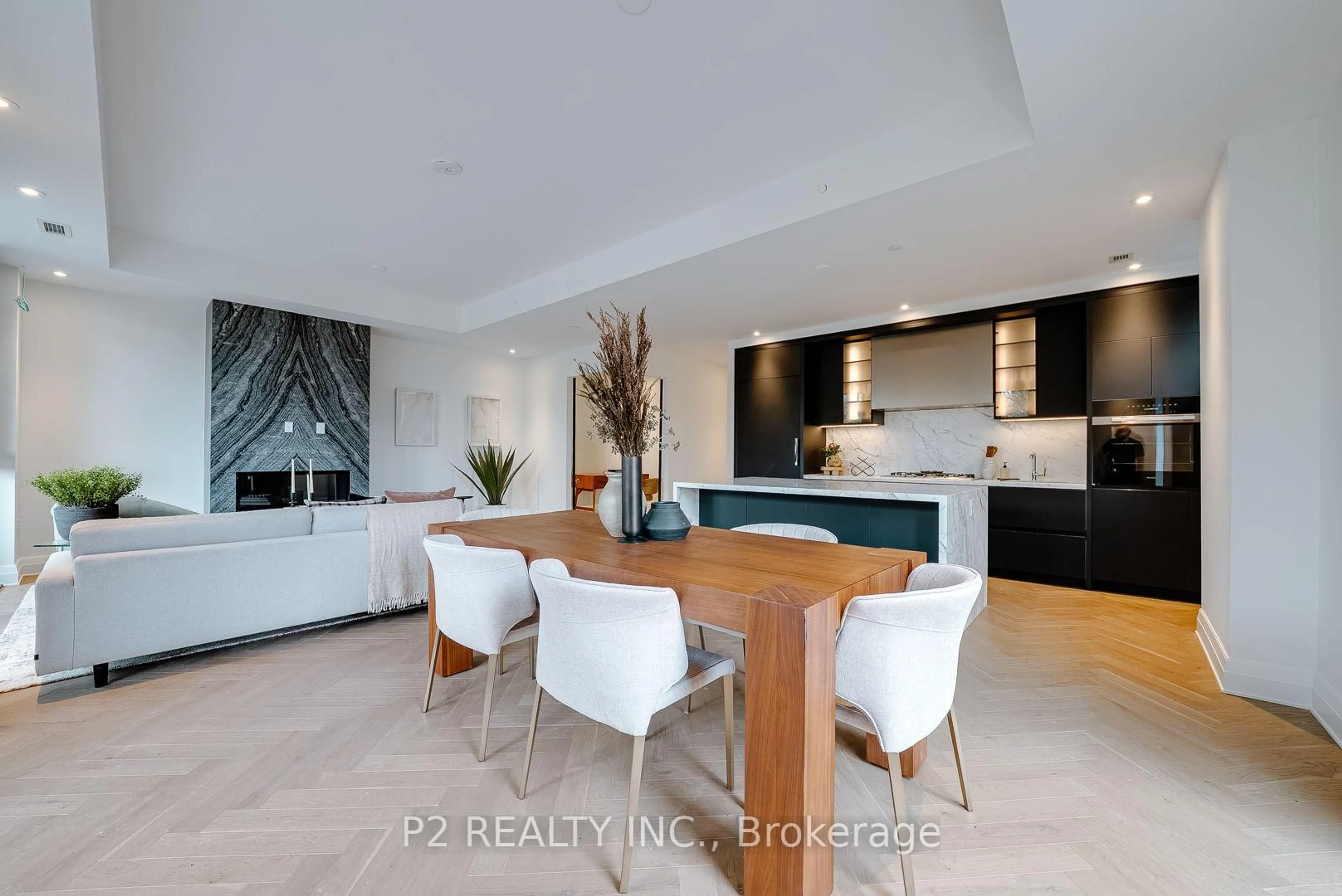 Contemporary kitchen, unknown for 2 Forest Hill Rd #311, Toronto Ontario M4V 2L3