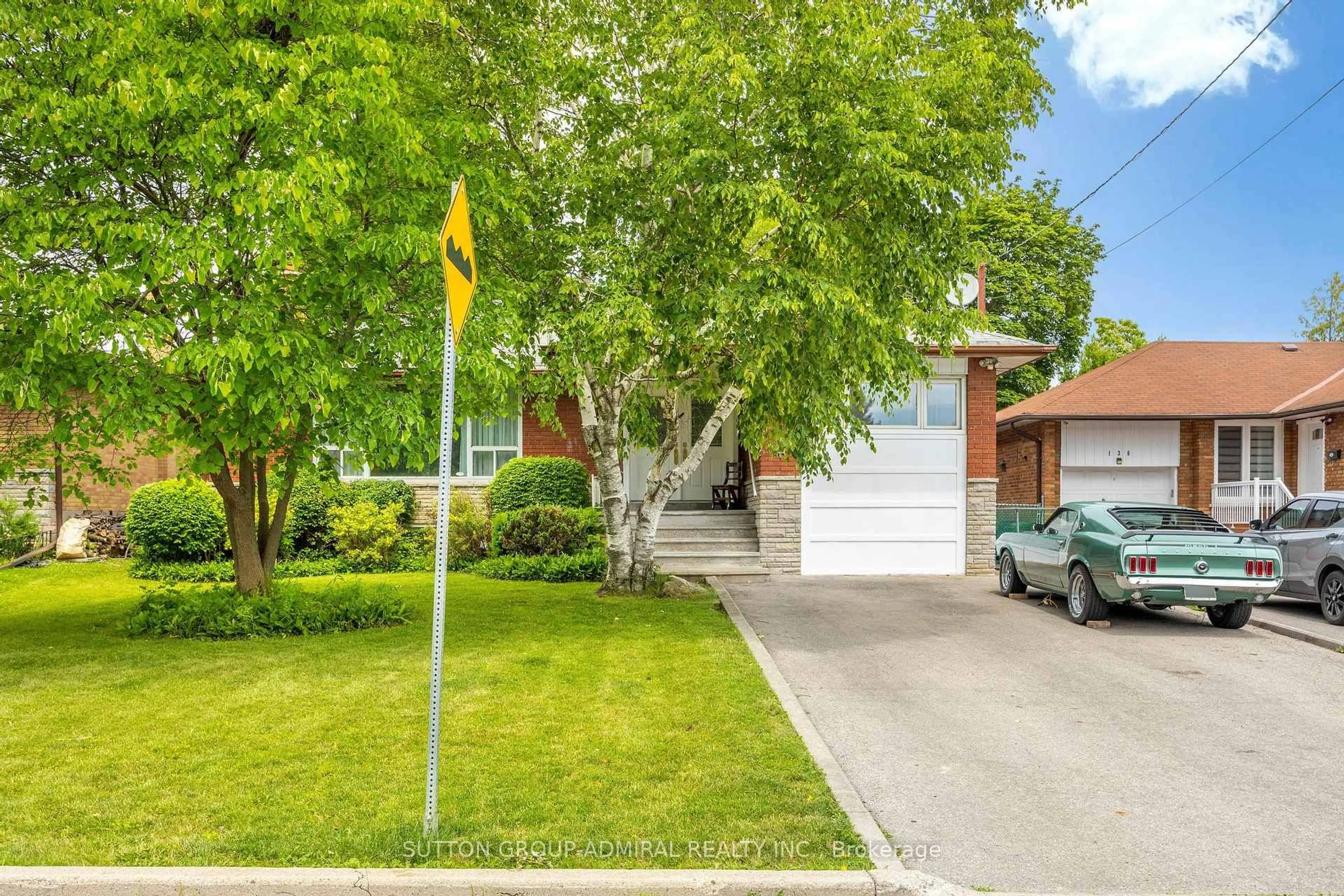 Home with brick exterior material, street for 138 Kennard Ave, Toronto Ontario M3H 4M5