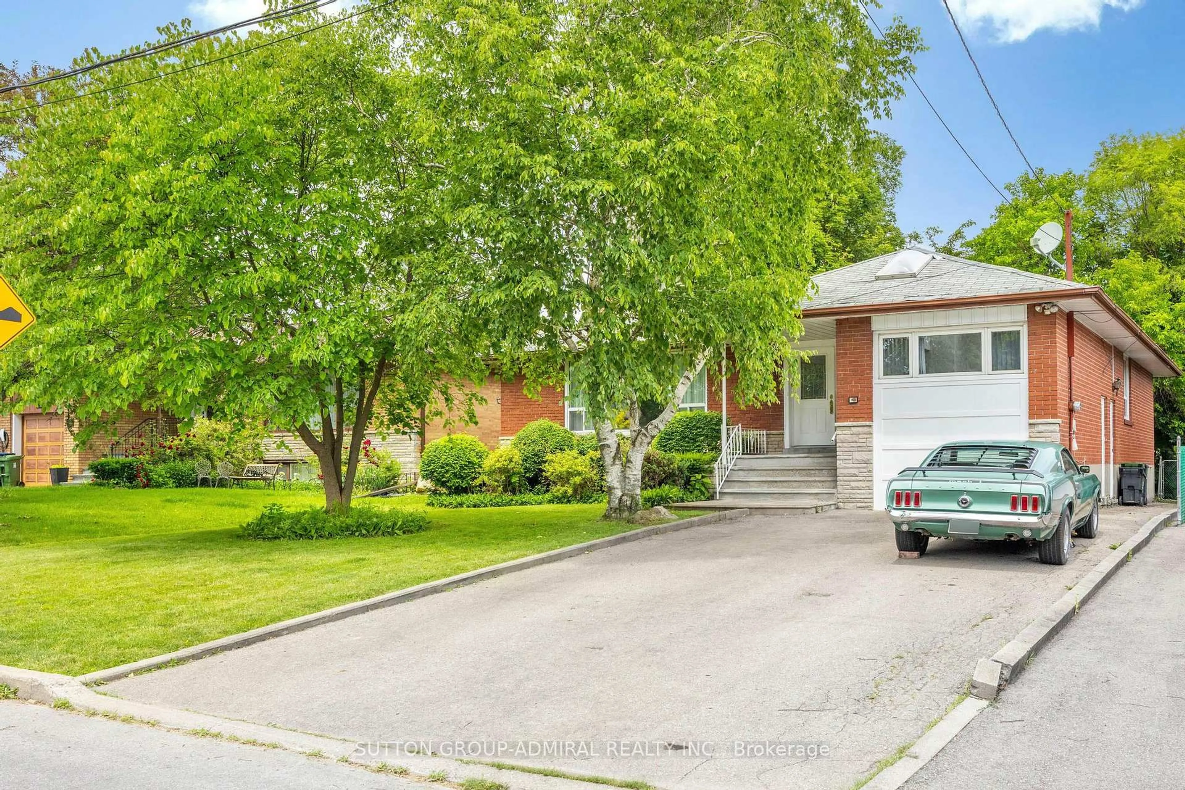 Unknown for 138 Kennard Ave, Toronto Ontario M3H 4M5
