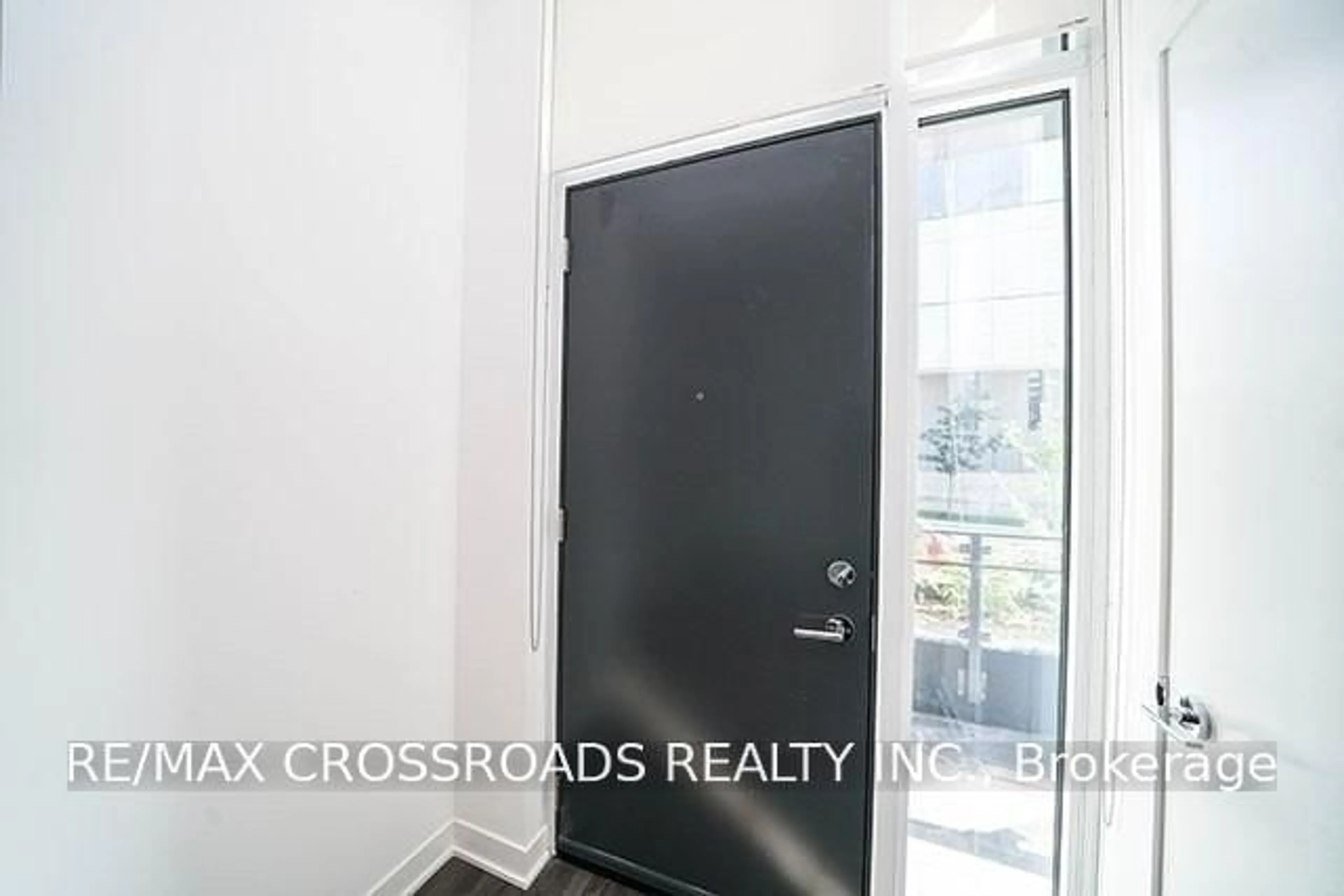 Indoor entryway for 58 Queens Wharf Rd #Th05, Toronto Ontario M5V 0J9