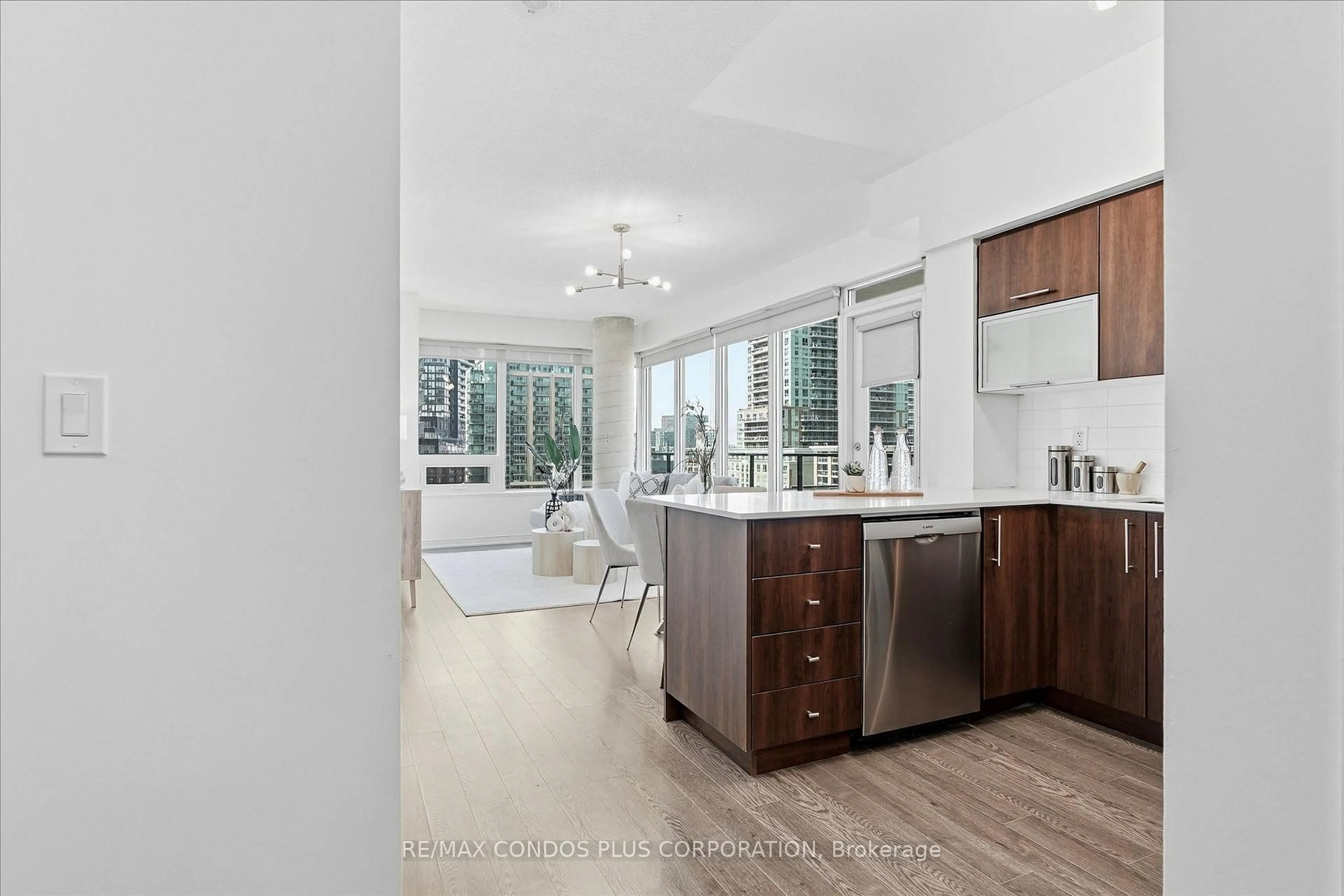 Contemporary bathroom, ceramic/tile floor for 55 East Liberty St #702, Toronto Ontario M6K 3P9