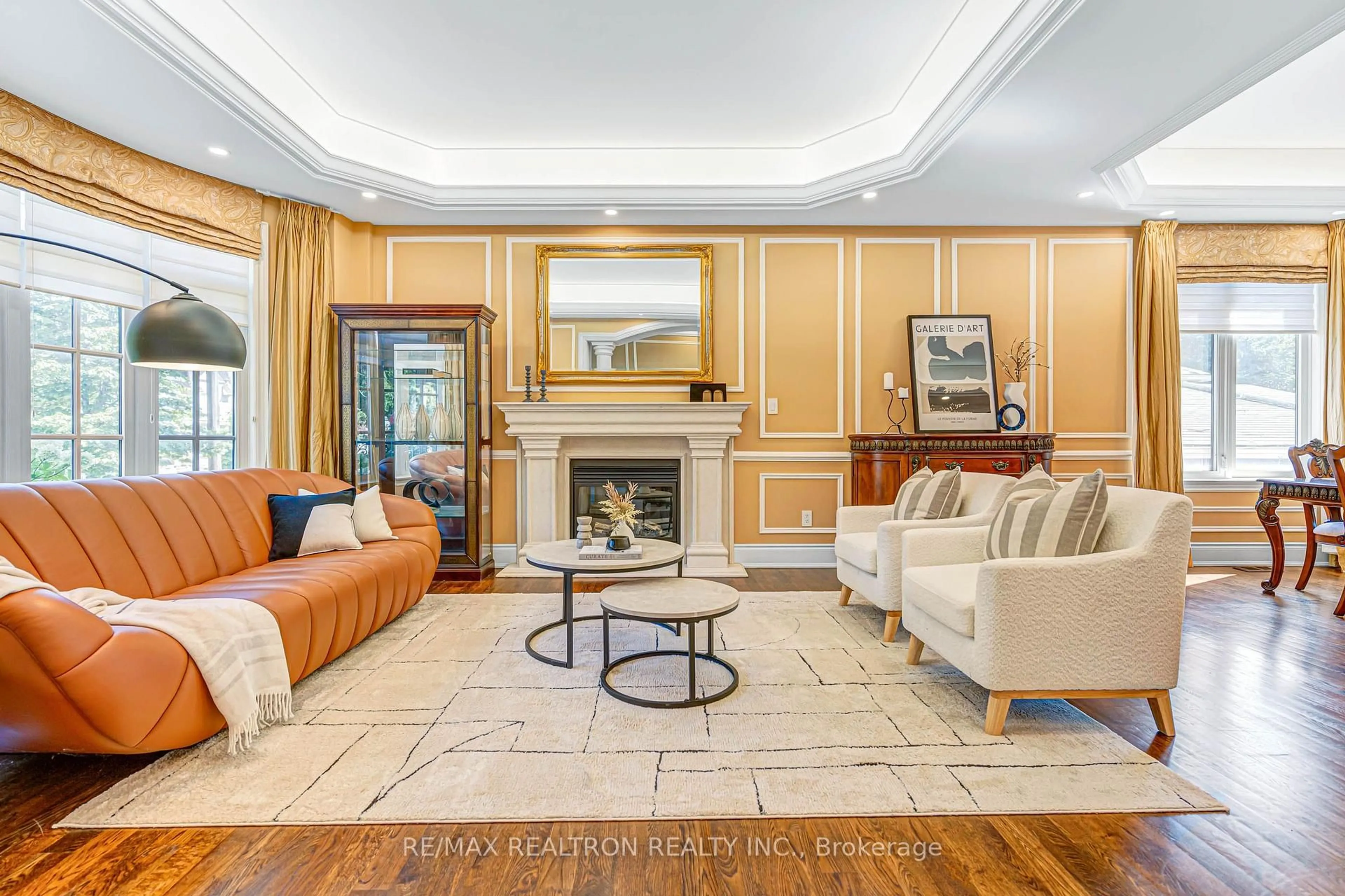 Living room with furniture, unknown for 249 Holmes Ave, Toronto Ontario M2N 4M9