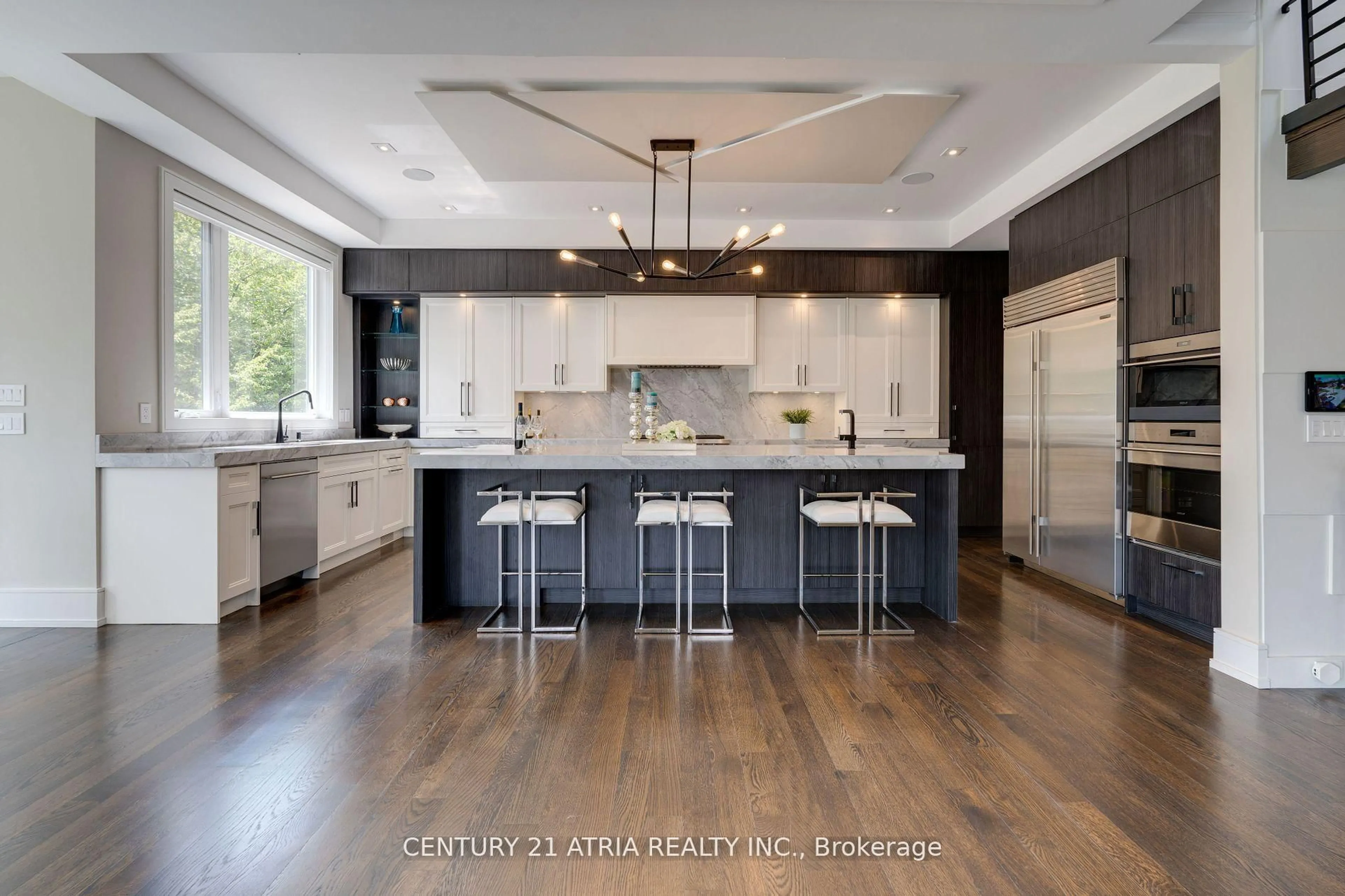 Contemporary kitchen, unknown for 225 Northwood Dr, Toronto Ontario M2M 2K5