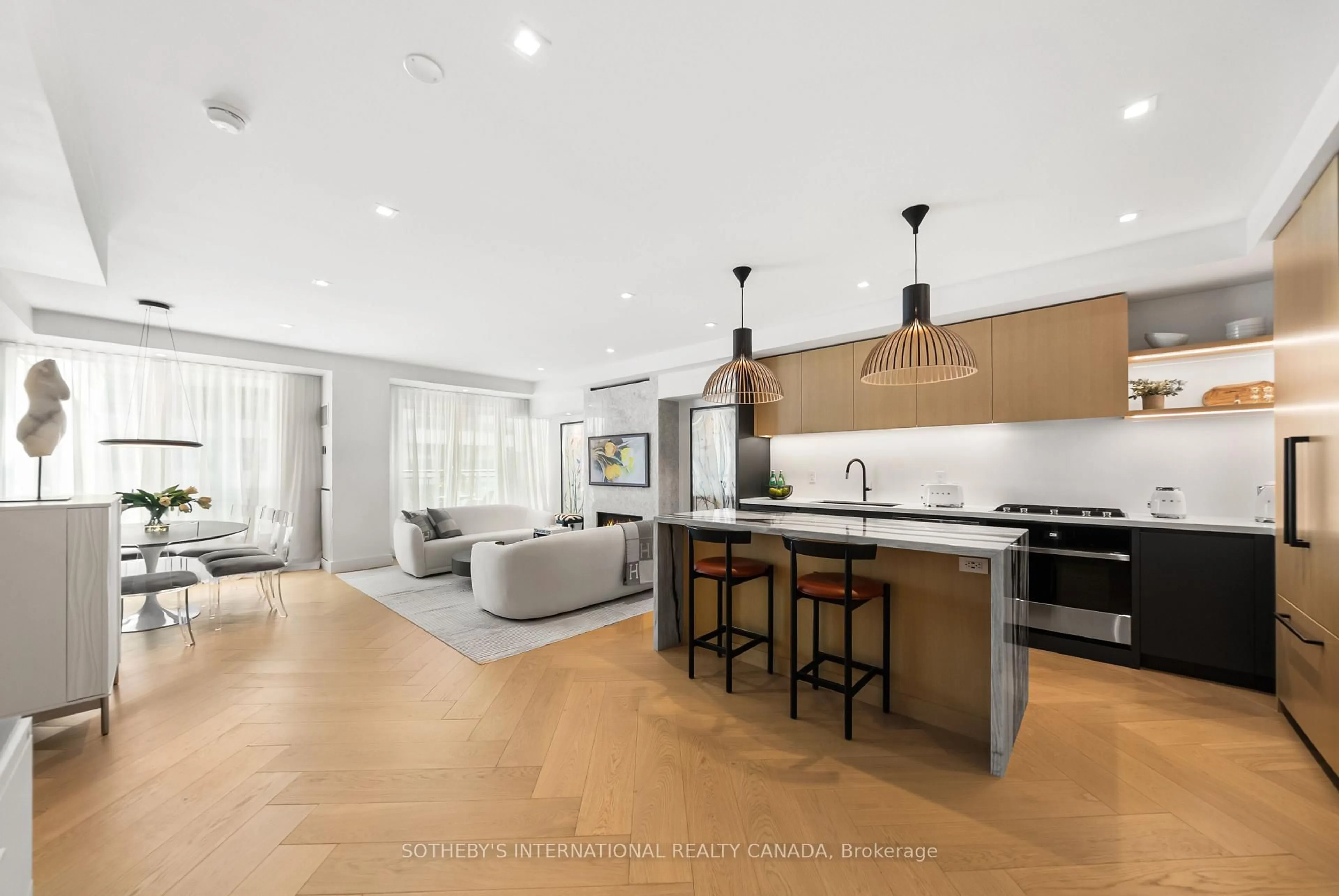 Open concept kitchen, unknown for 20 Scrivener Sq #716, Toronto Ontario M4W 3X9