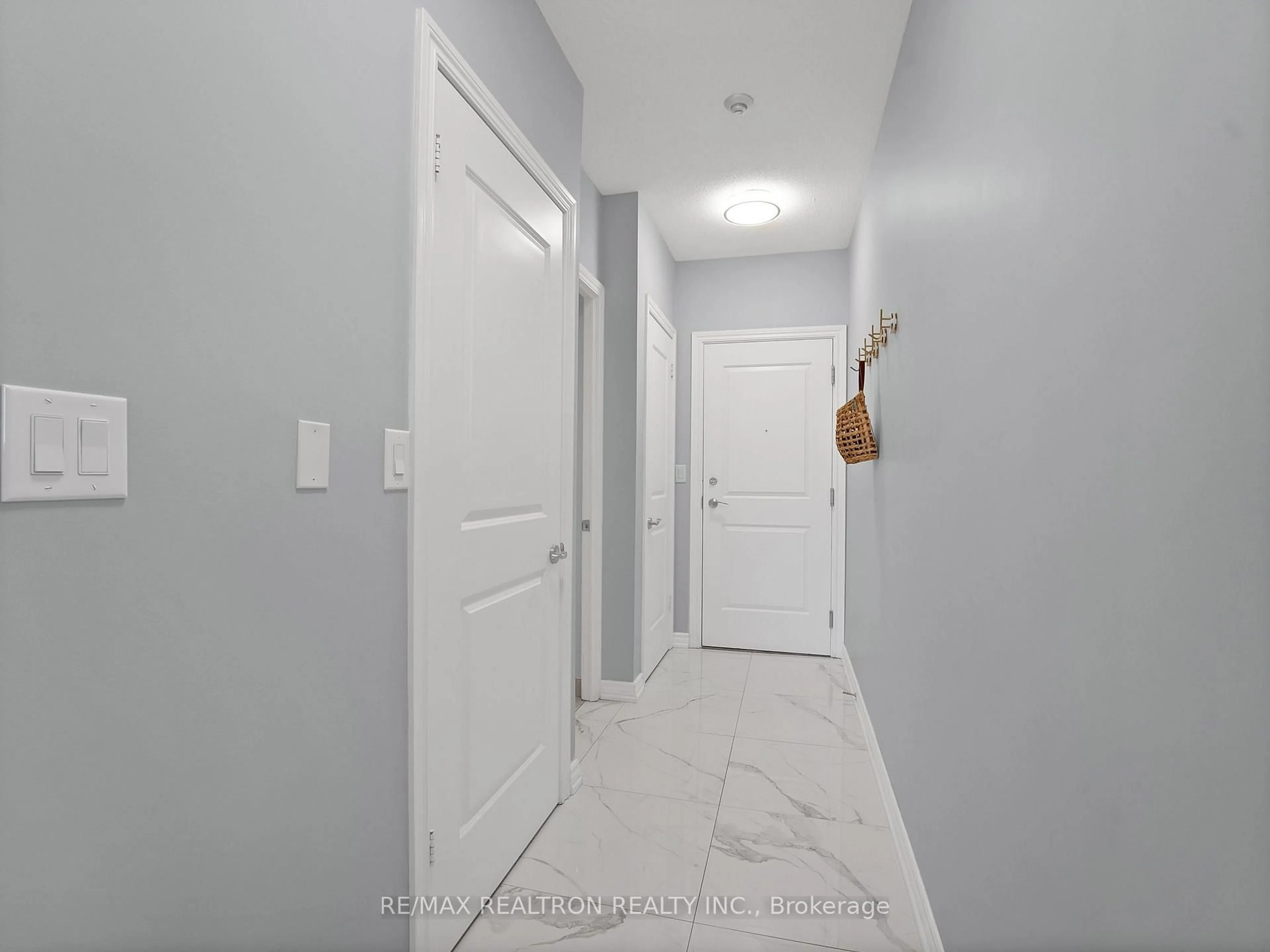 Unknown for 133 Wynford Dr #707, Toronto Ontario M3C 0J5