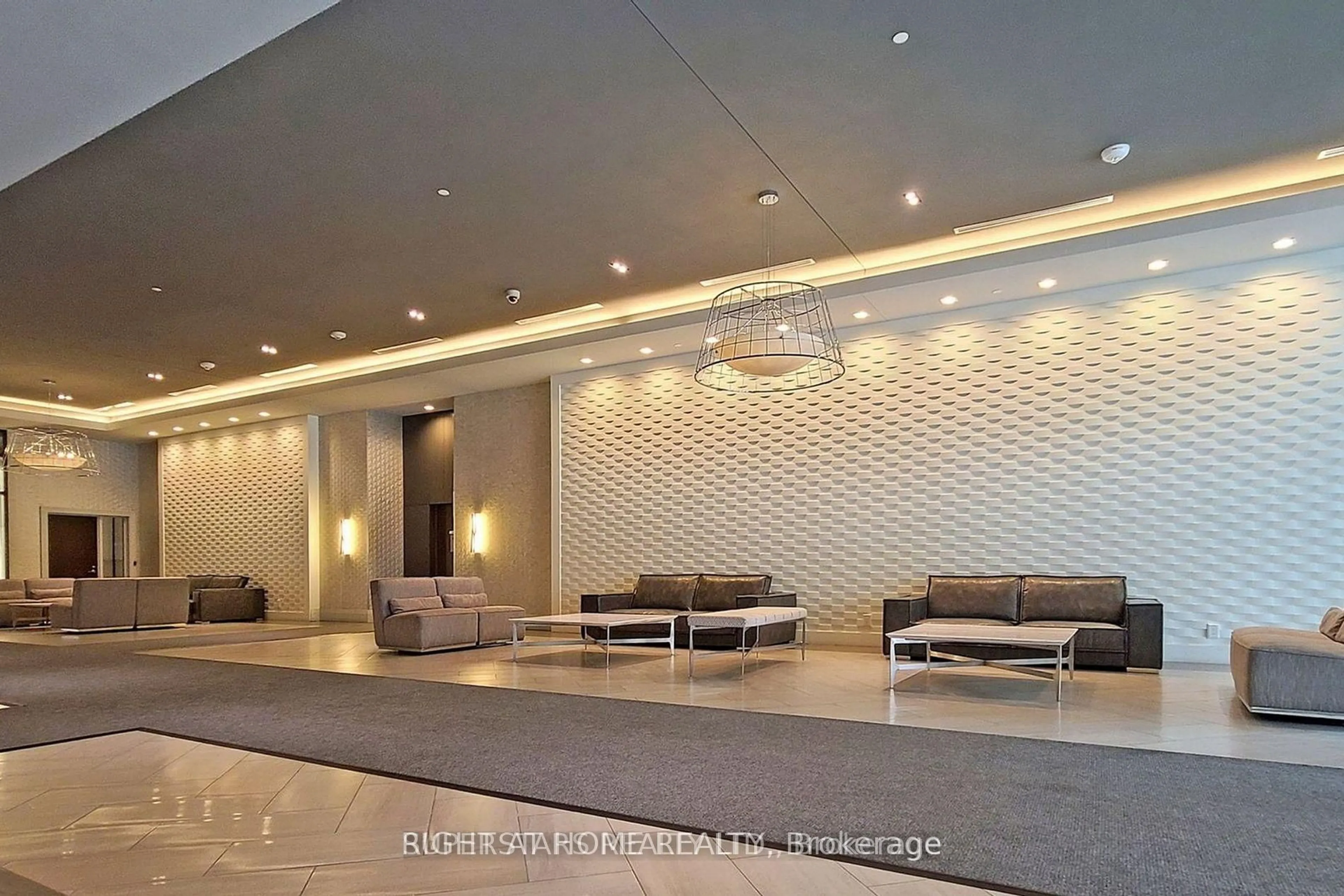 Lobby for 460 Adelaide St #632, Toronto Ontario M5A 0E7