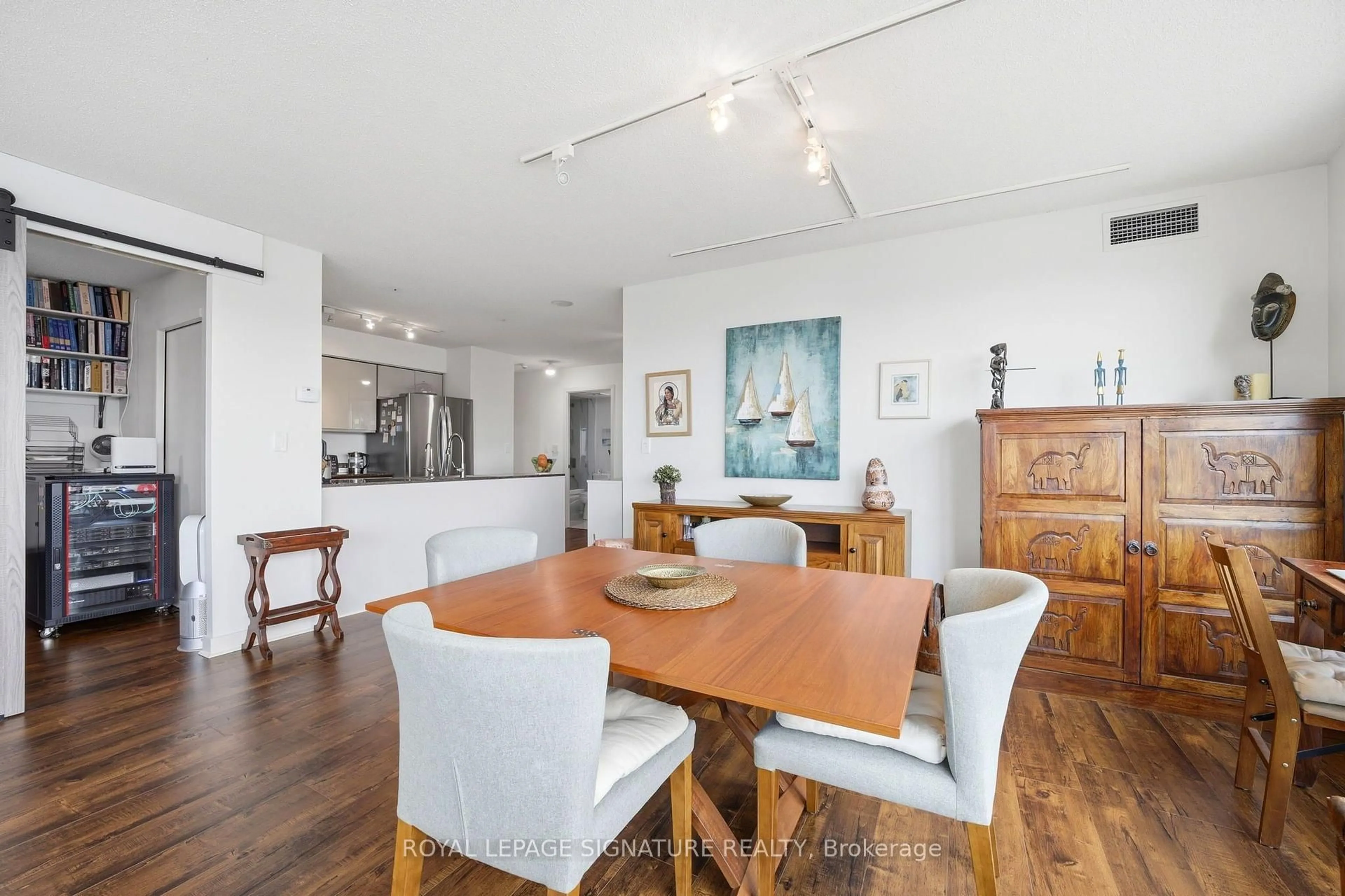 Dining room, wood/laminate floor for 81 Navy Wharf Crt #1703, Toronto Ontario M5V 3S2
