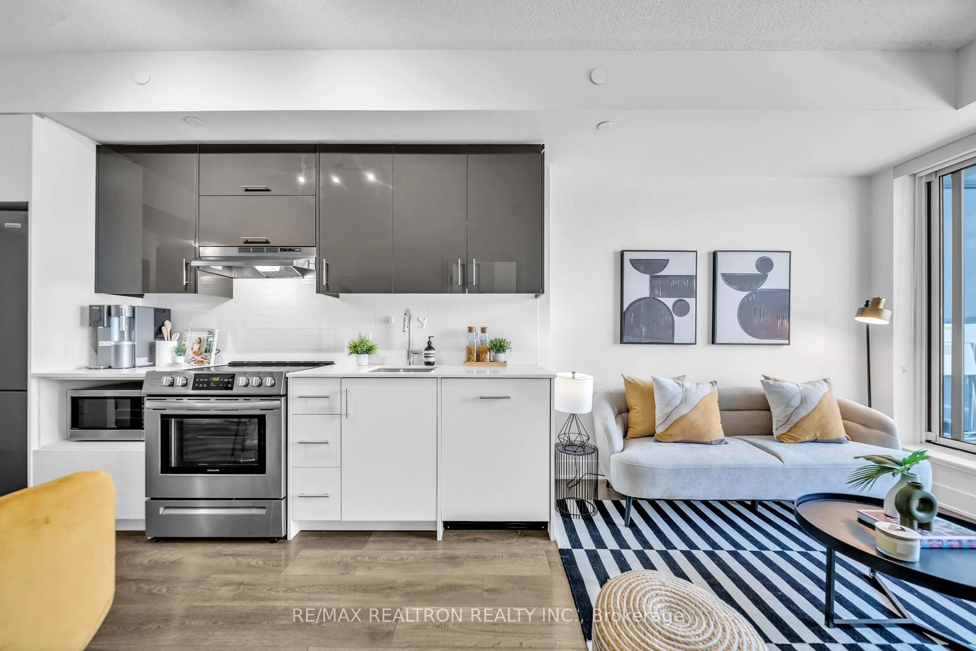 Open concept kitchen, unknown for 188 Fairview Mall Dr #606, Toronto Ontario M2J 0H7