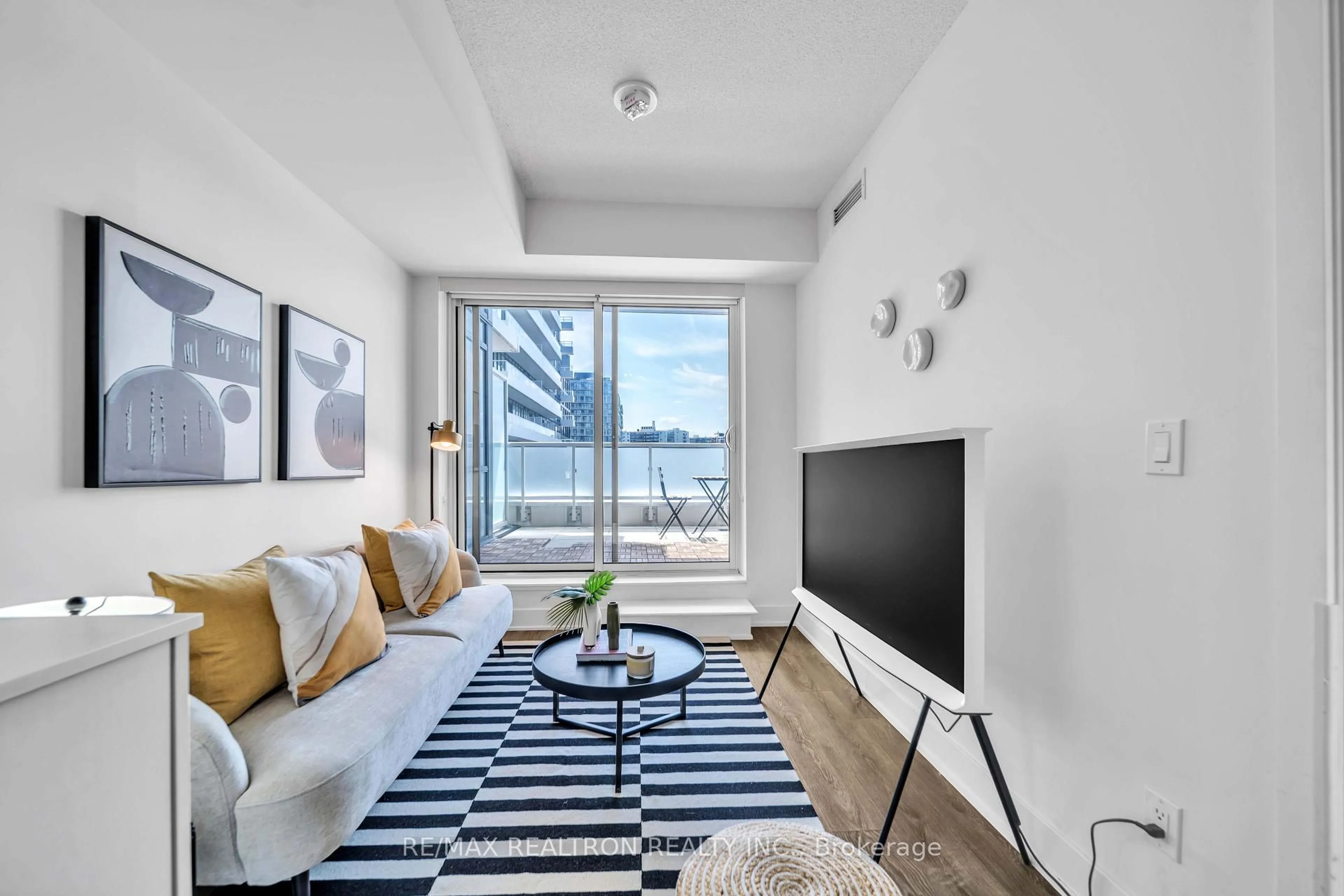 Living room with furniture, unknown for 188 Fairview Mall Dr #606, Toronto Ontario M2J 0H7