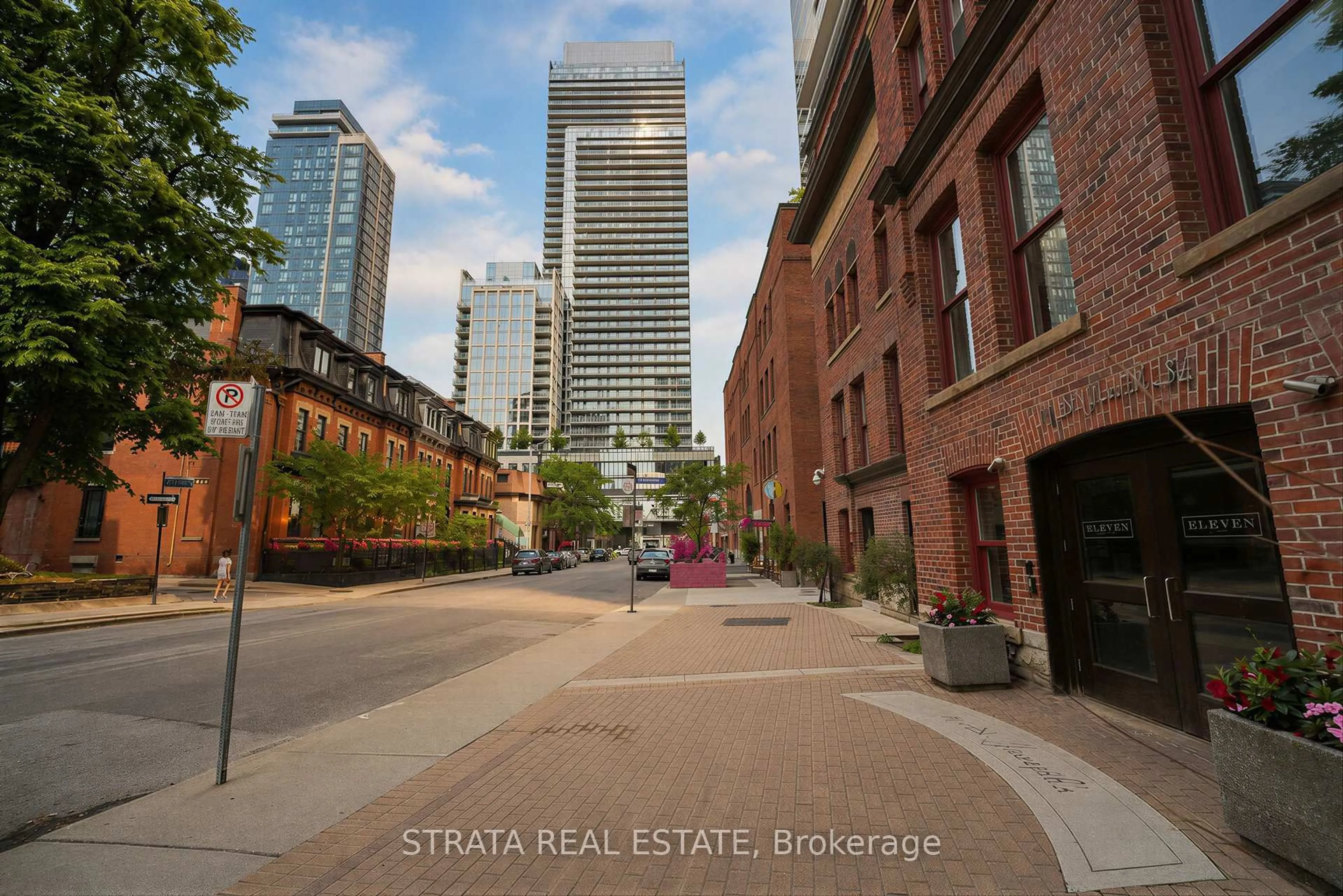 Patio, street for 11 St Joseph St #304, Toronto Ontario M4Y 3G4