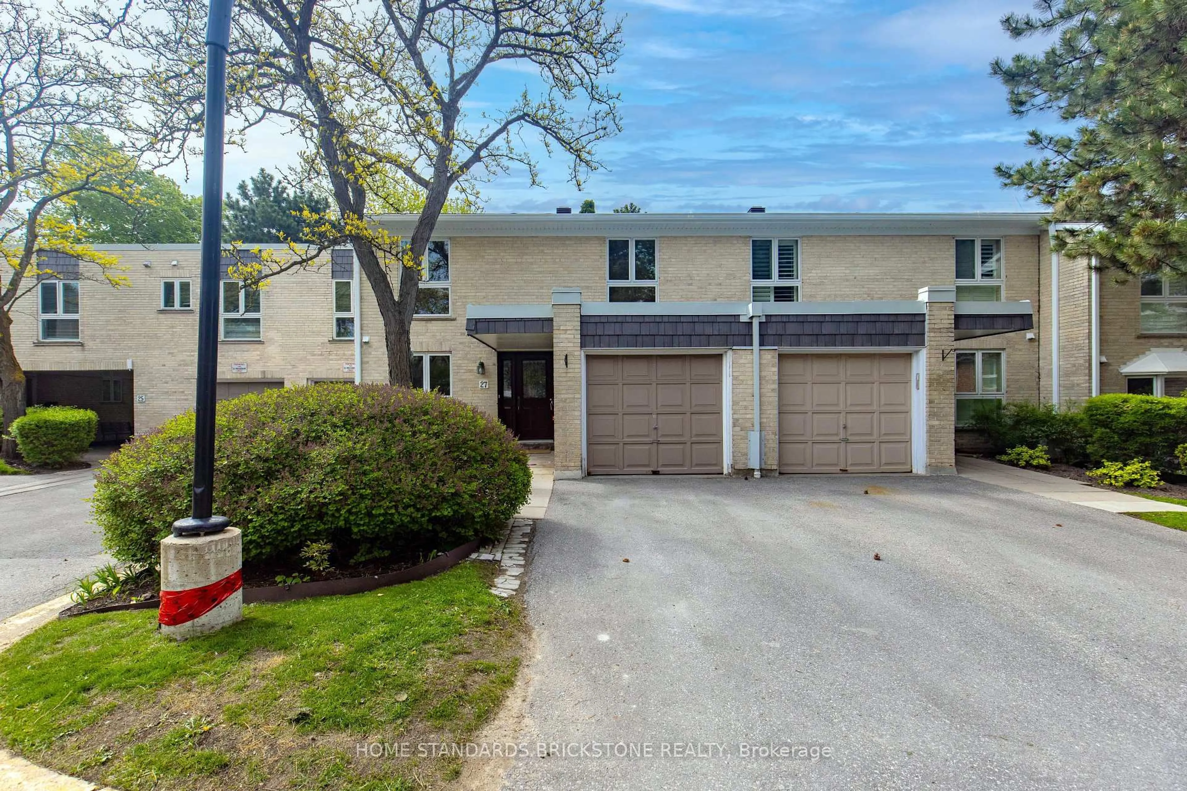 Unknown for 27 Proudbank Millway #50, Toronto Ontario M2L 1P3
