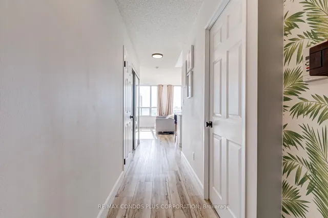 43 Eglinton Ave #1901, Toronto 3