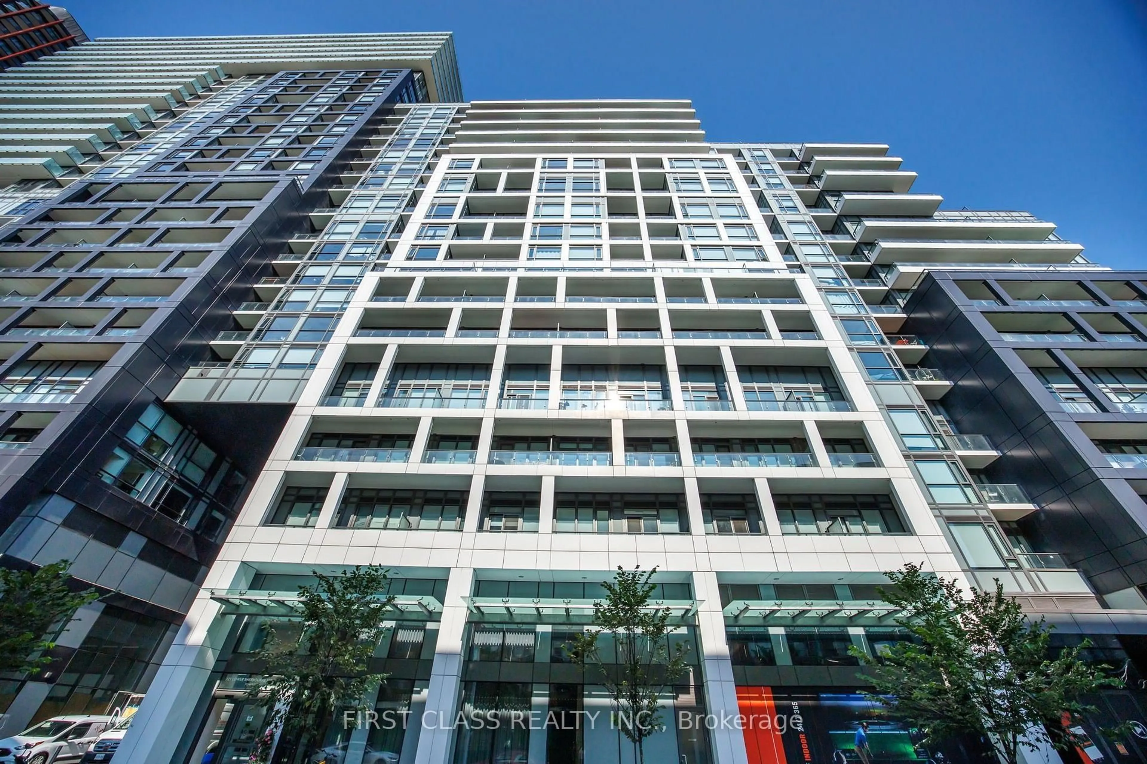Indoor foyer for 121 Lower Sherbourne St #LPH1840, Toronto Ontario M5A 0W8