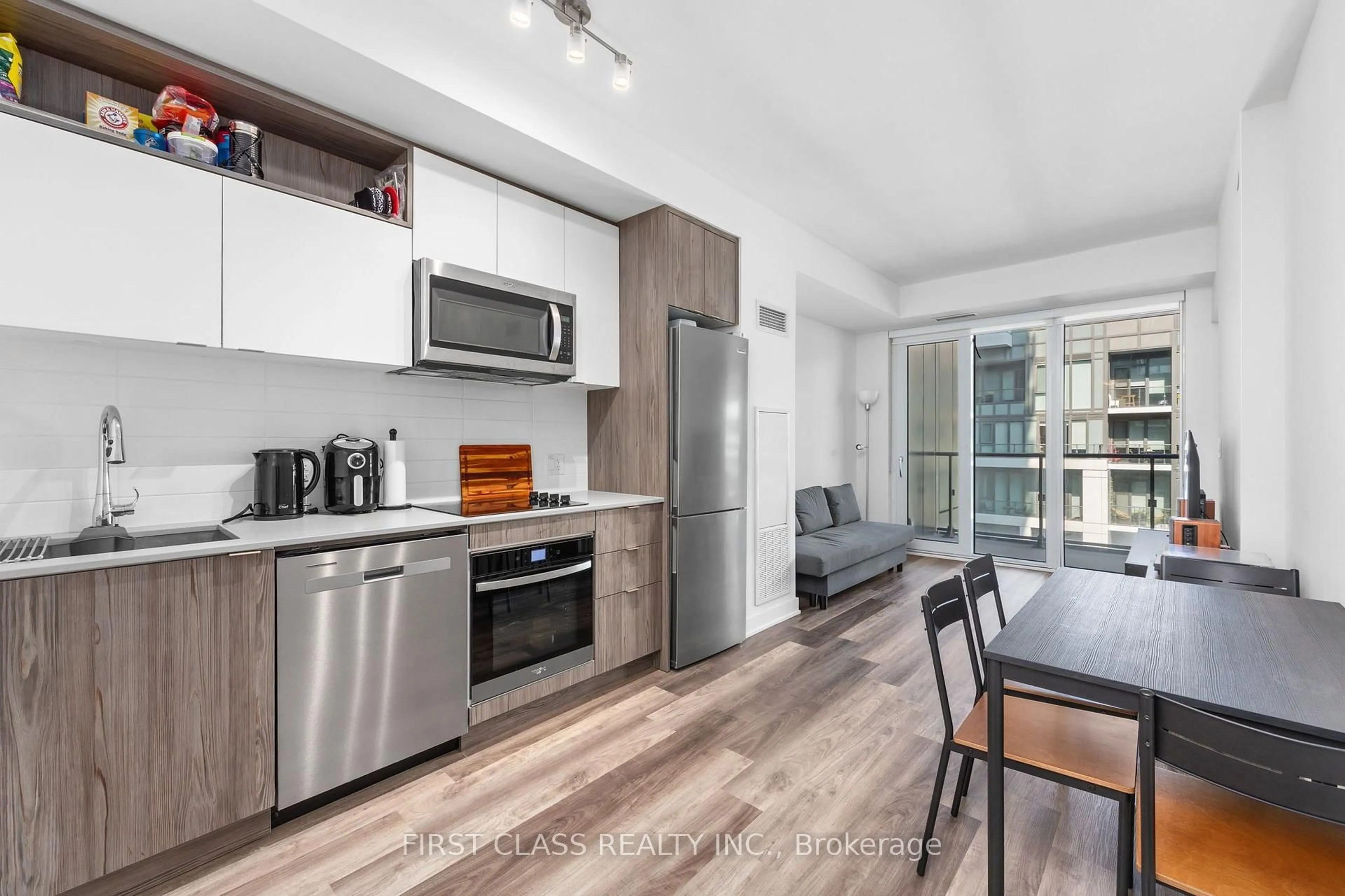 Open concept kitchen, unknown for 121 Lower Sherbourne St #LPH1840, Toronto Ontario M5A 0W8