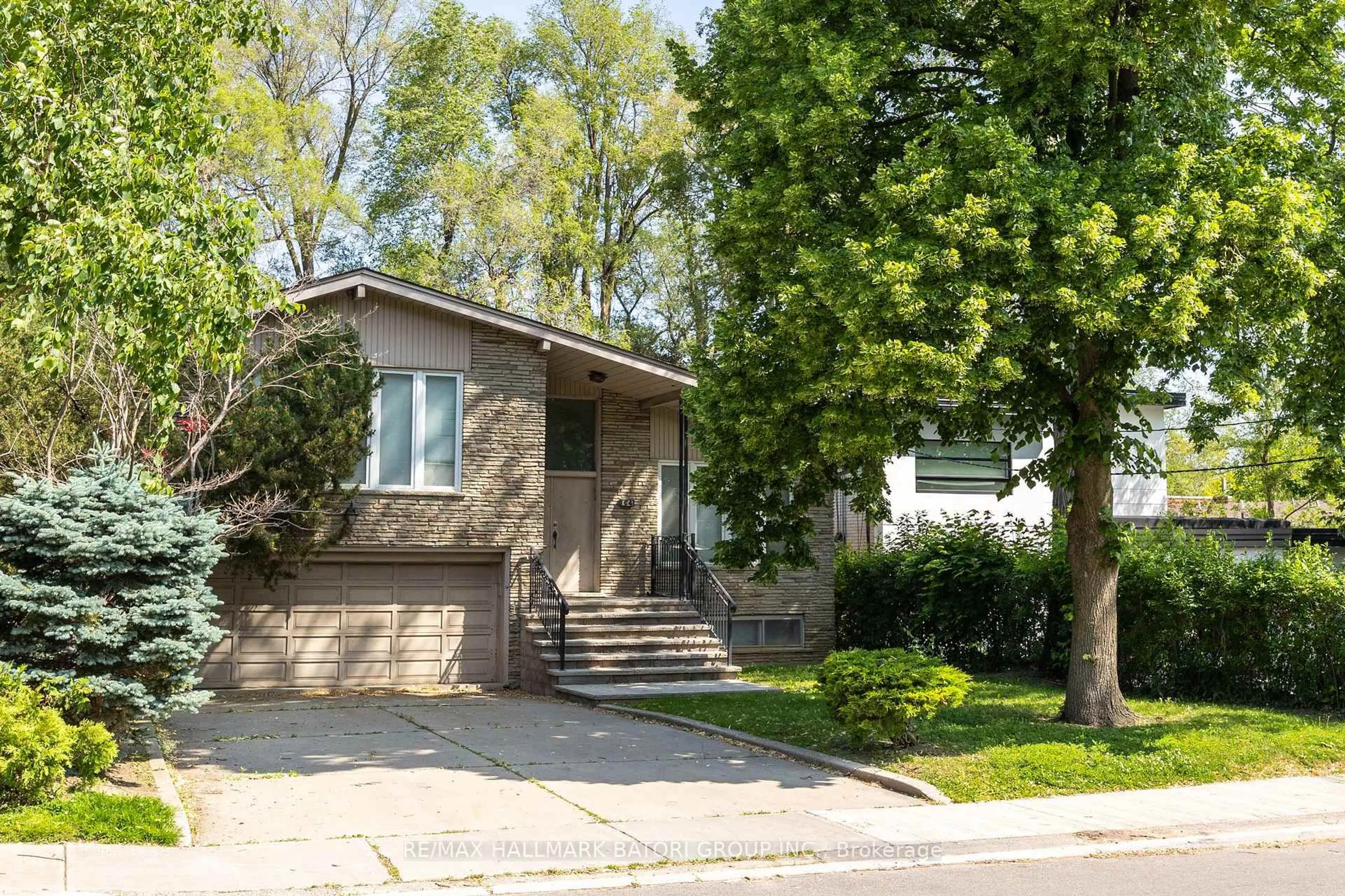 Home with vinyl exterior material, street for 64 Prue Ave, Toronto Ontario M6B 1R5