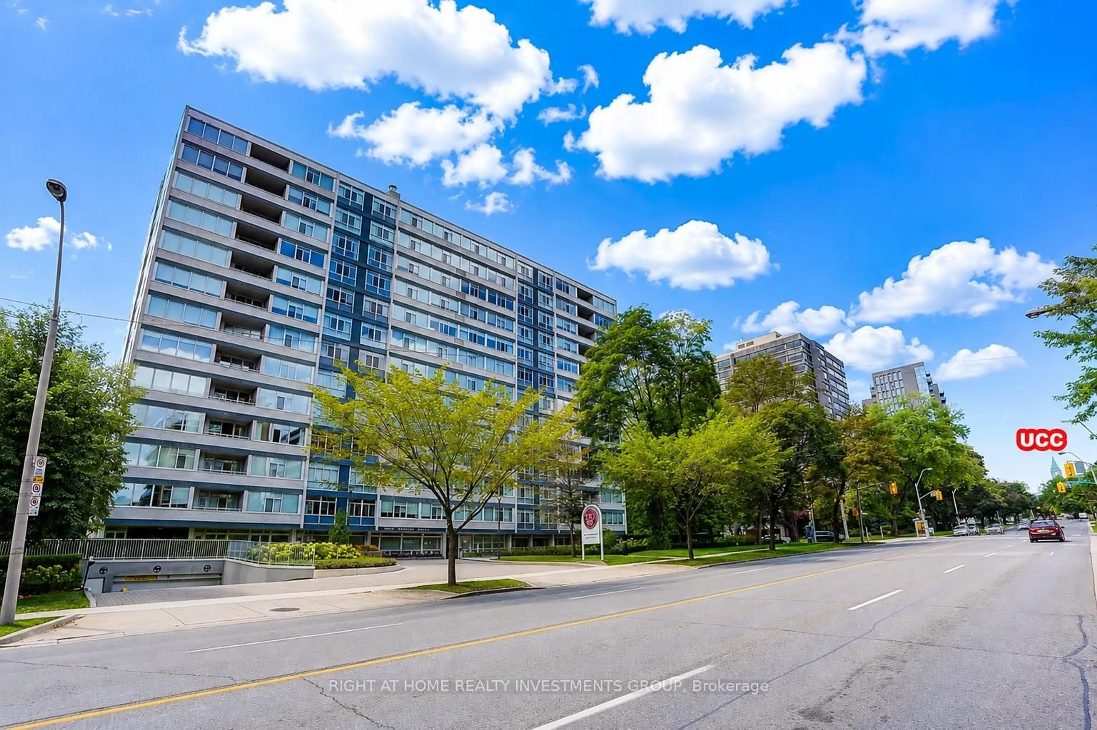 Unknown for 500 Avenue Rd #102, Toronto Ontario M4V 2J6