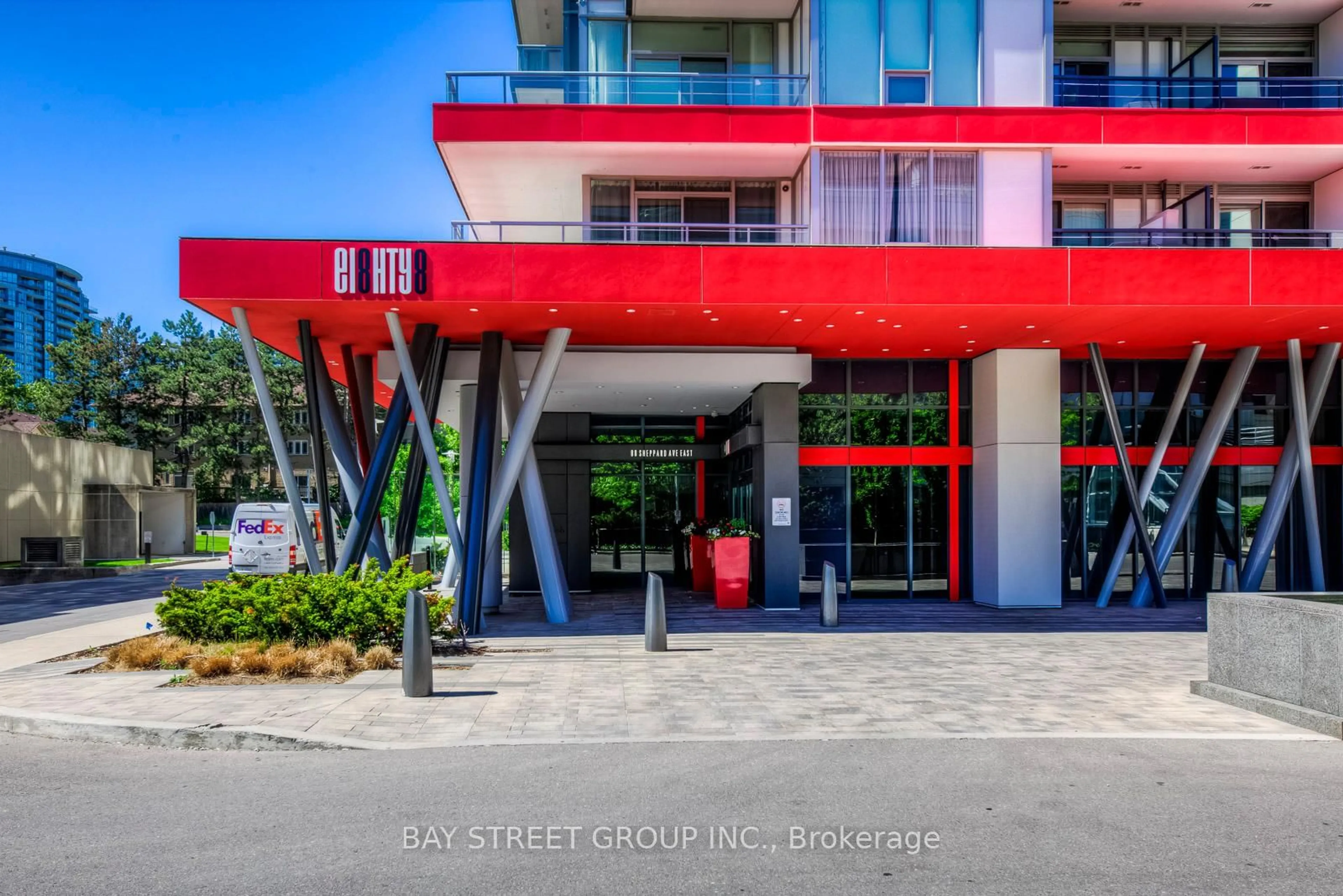 Indoor foyer for 88 Sheppard Ave #2006, Toronto Ontario M2N 0G9