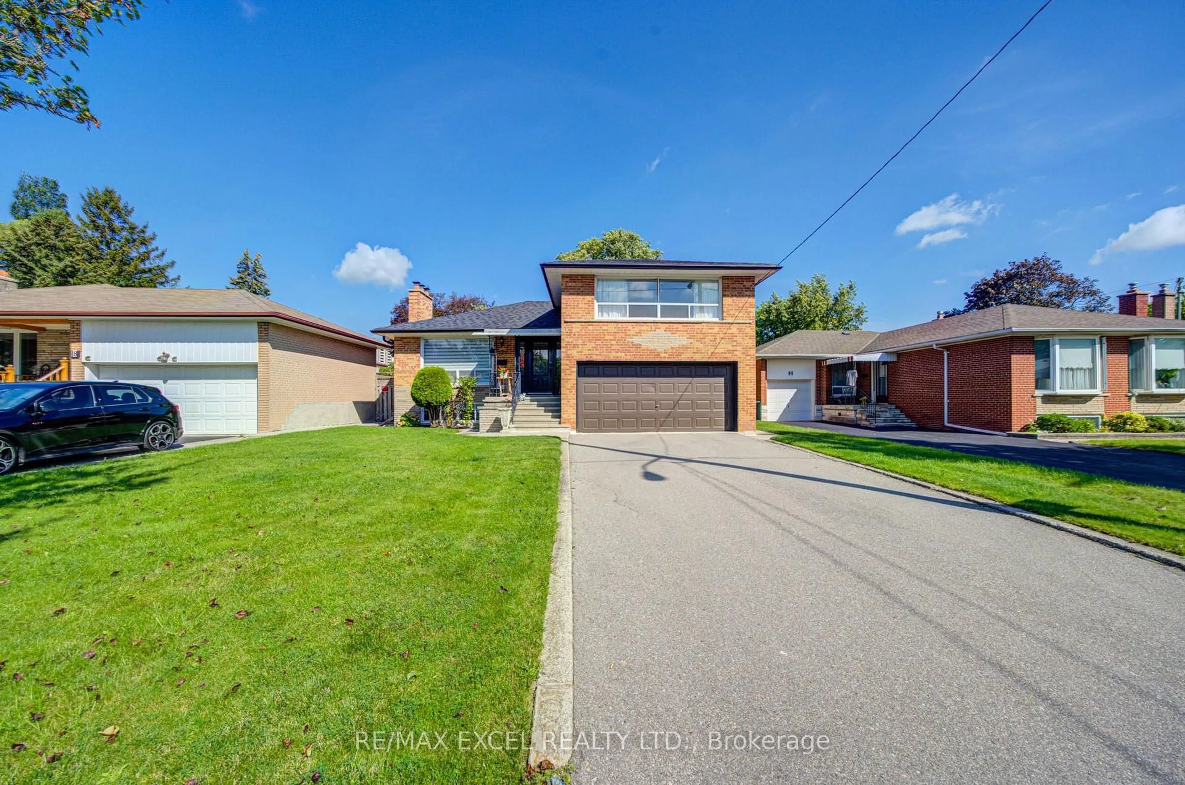 Home with brick exterior material, street for 6 Averill Cres, Toronto Ontario M2M 2A9