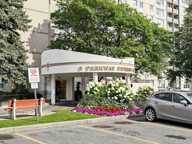 5 Parkway Forest Dr #1609, Toronto 2