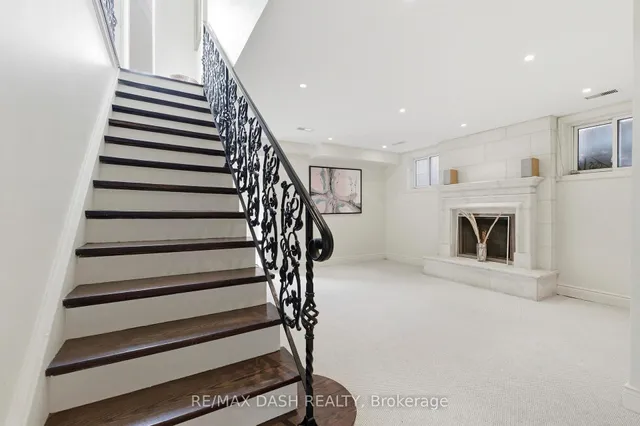 268 Lonsdale Rd, Toronto 5