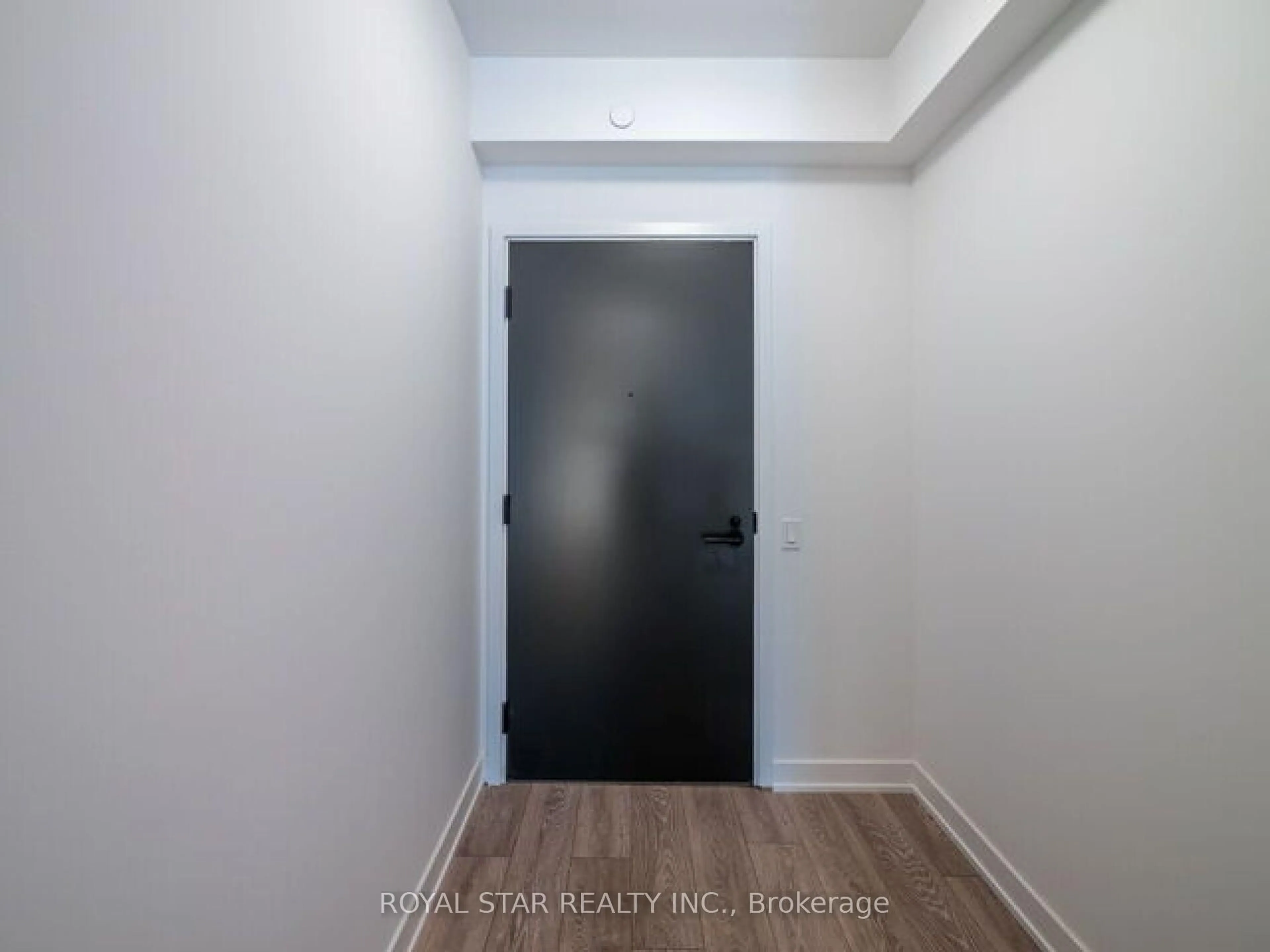 Indoor entryway for 108 Peter St #1007, Toronto Ontario M5V 2G7