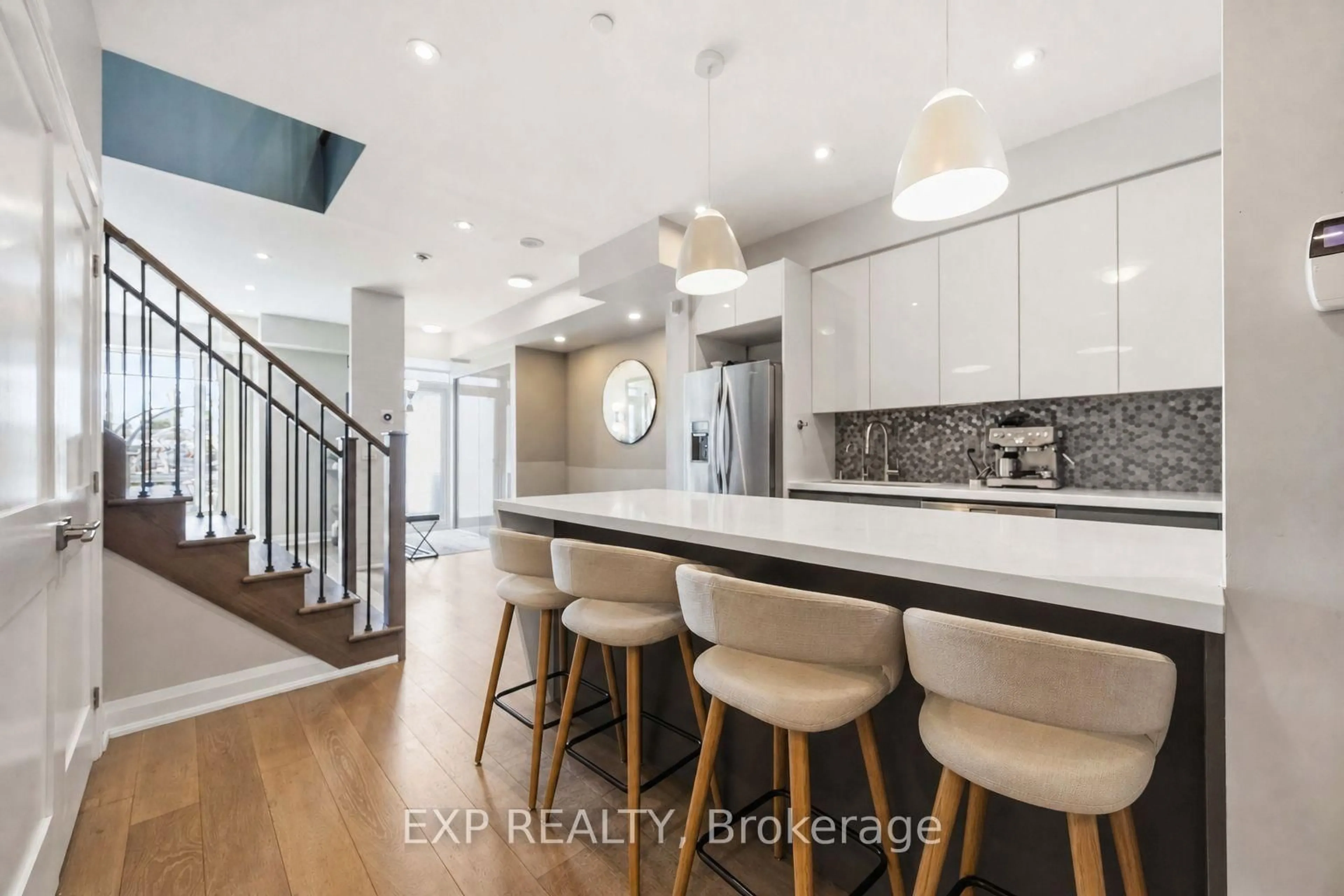 Open concept kitchen, ceramic/tile floor for 160 Vanderhoof Ave #TH106, Toronto Ontario M4G 0B7