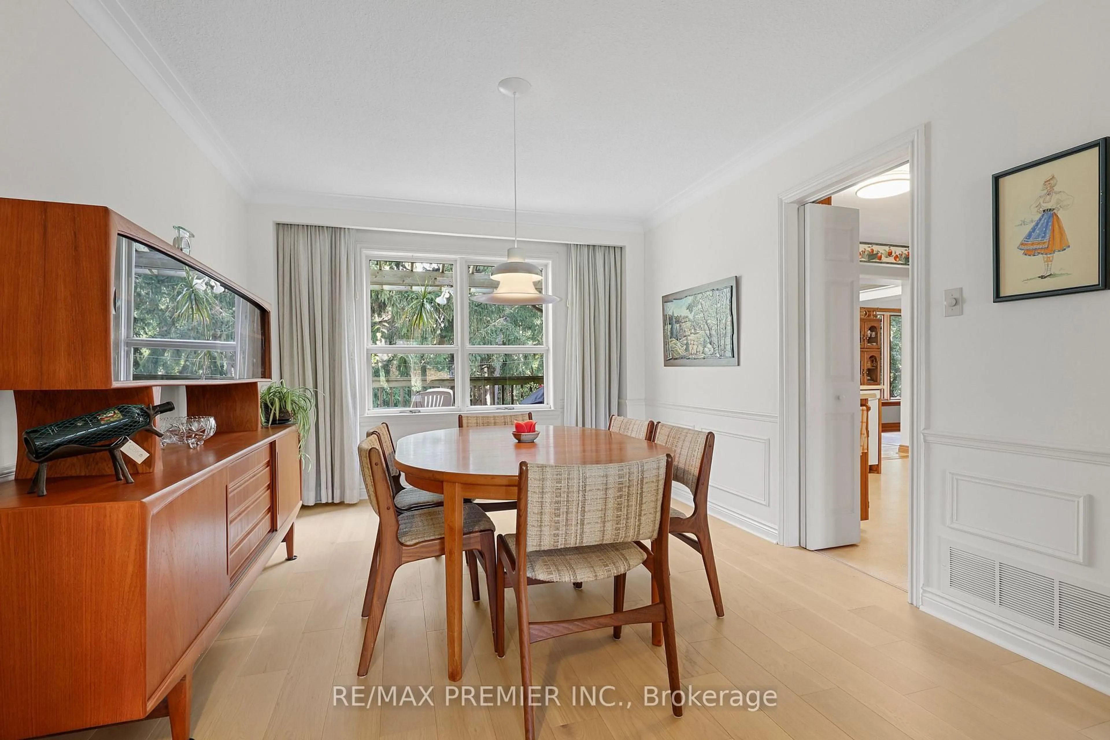 Dining room, unknown for 19 Temagami Crt, Toronto Ontario M2M 4E6