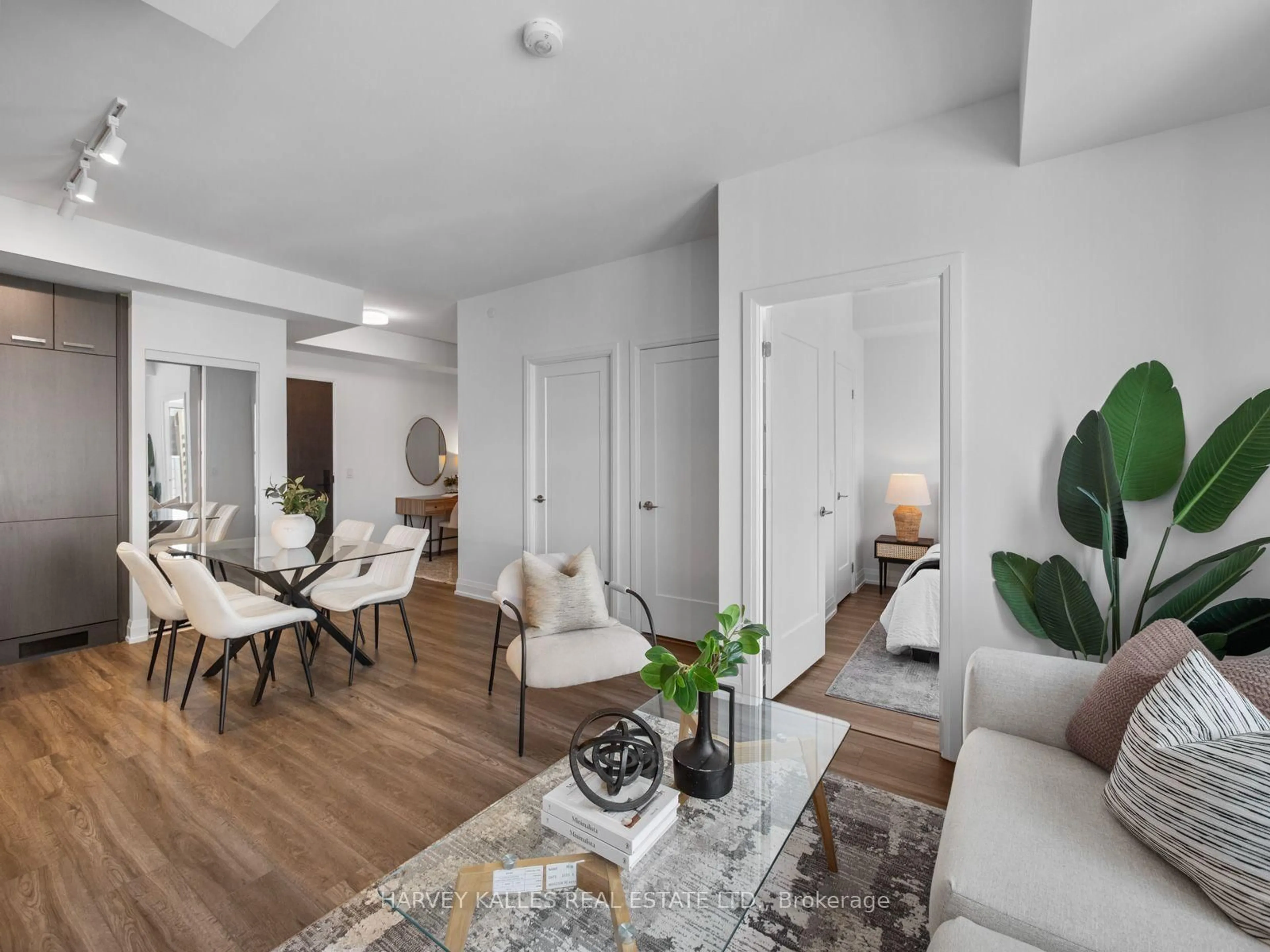 Living room with furniture, unknown for 20 Soudan Ave #3609, Toronto Ontario M4S 0E2