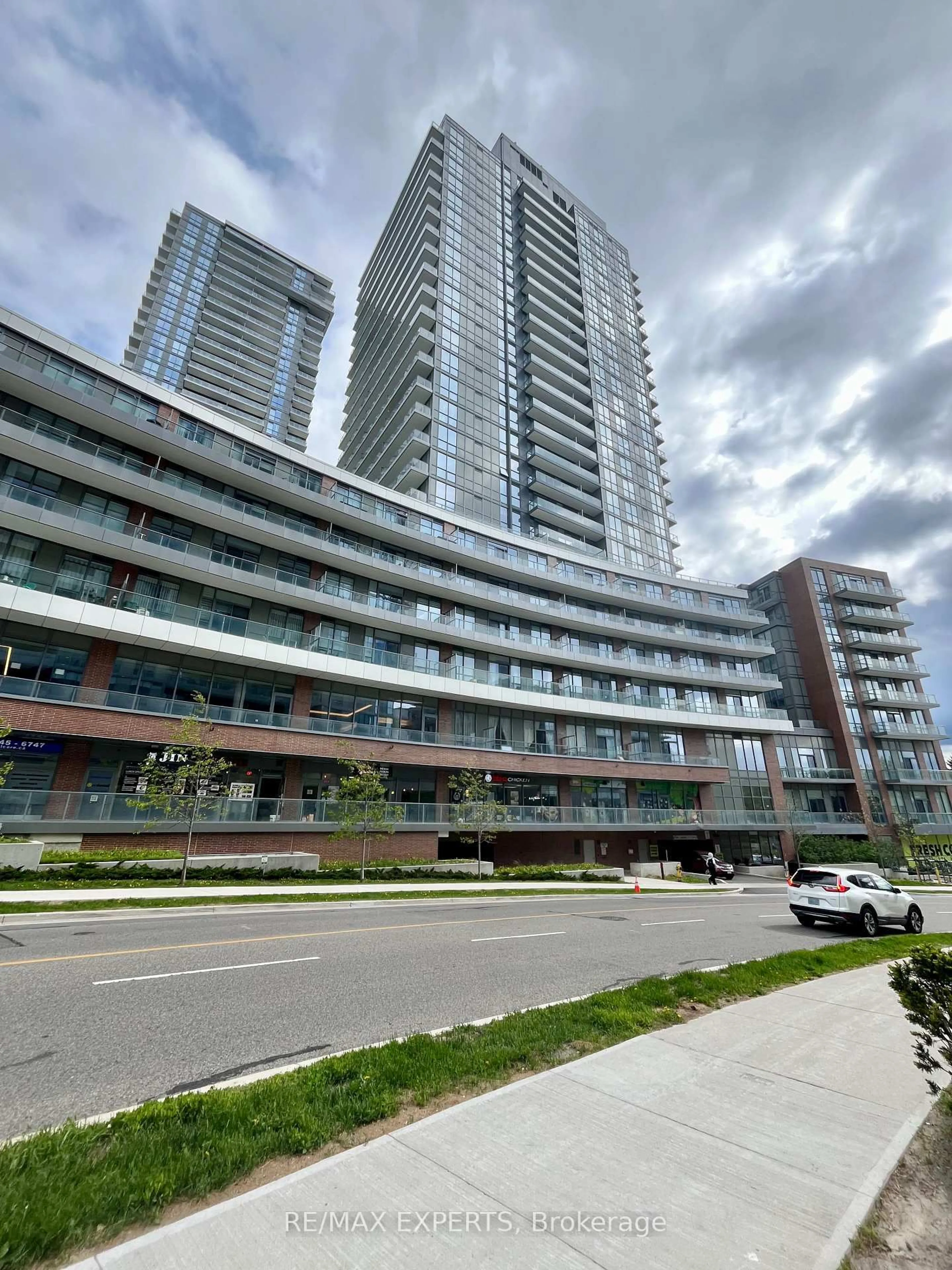 A pic from outside/outdoor area/front of a property/back of a property/a pic from drone, street for 38 Forest Manor Rd #419, Toronto Ontario M2J 1M5