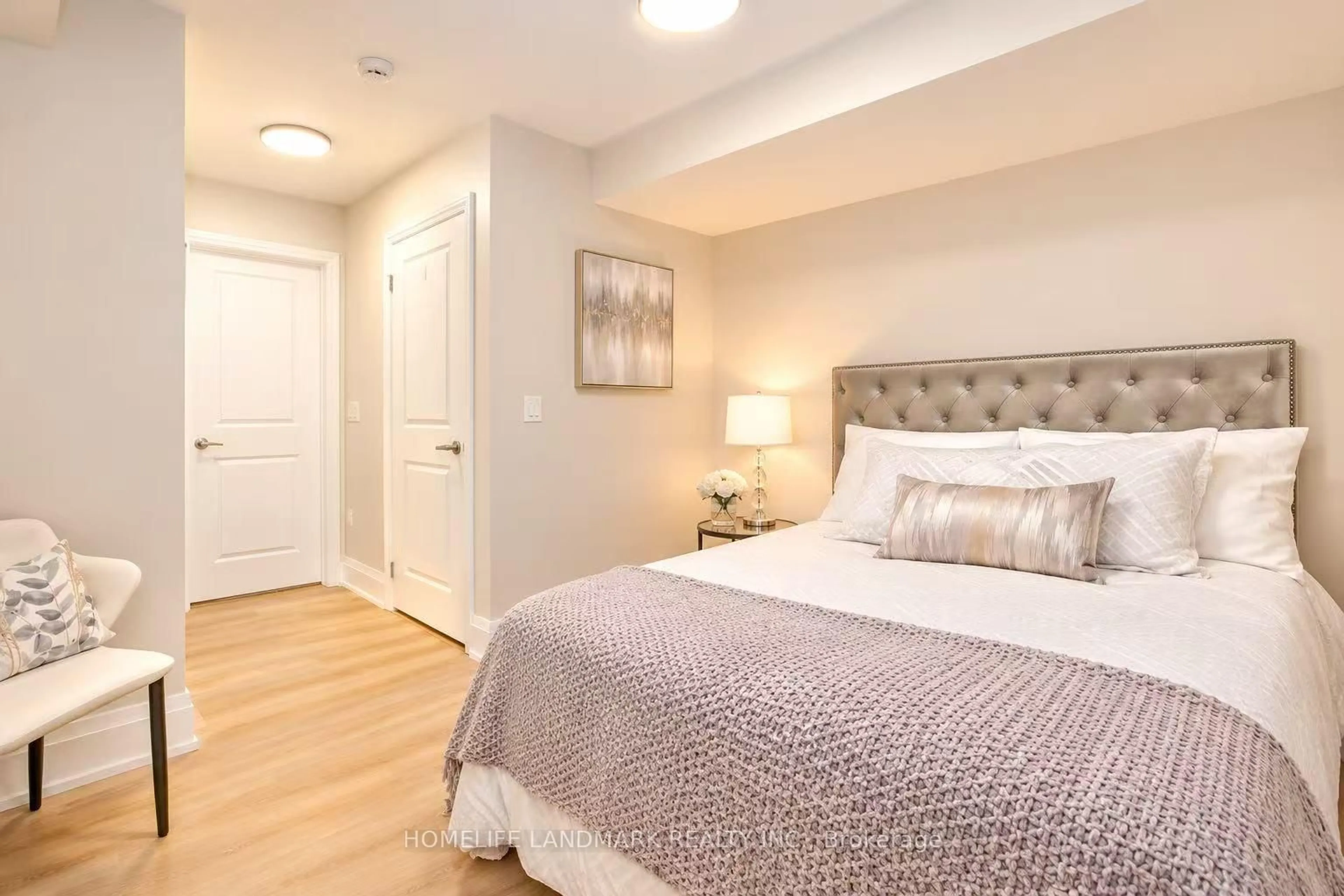 Bedroom with bed, unknown for 30 Kenneth Wood Cres, Toronto Ontario M2N 0K3