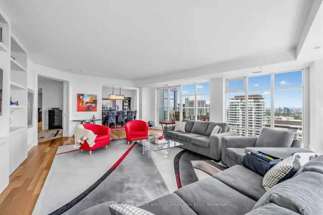 2181 Yonge St #3701, Toronto 5