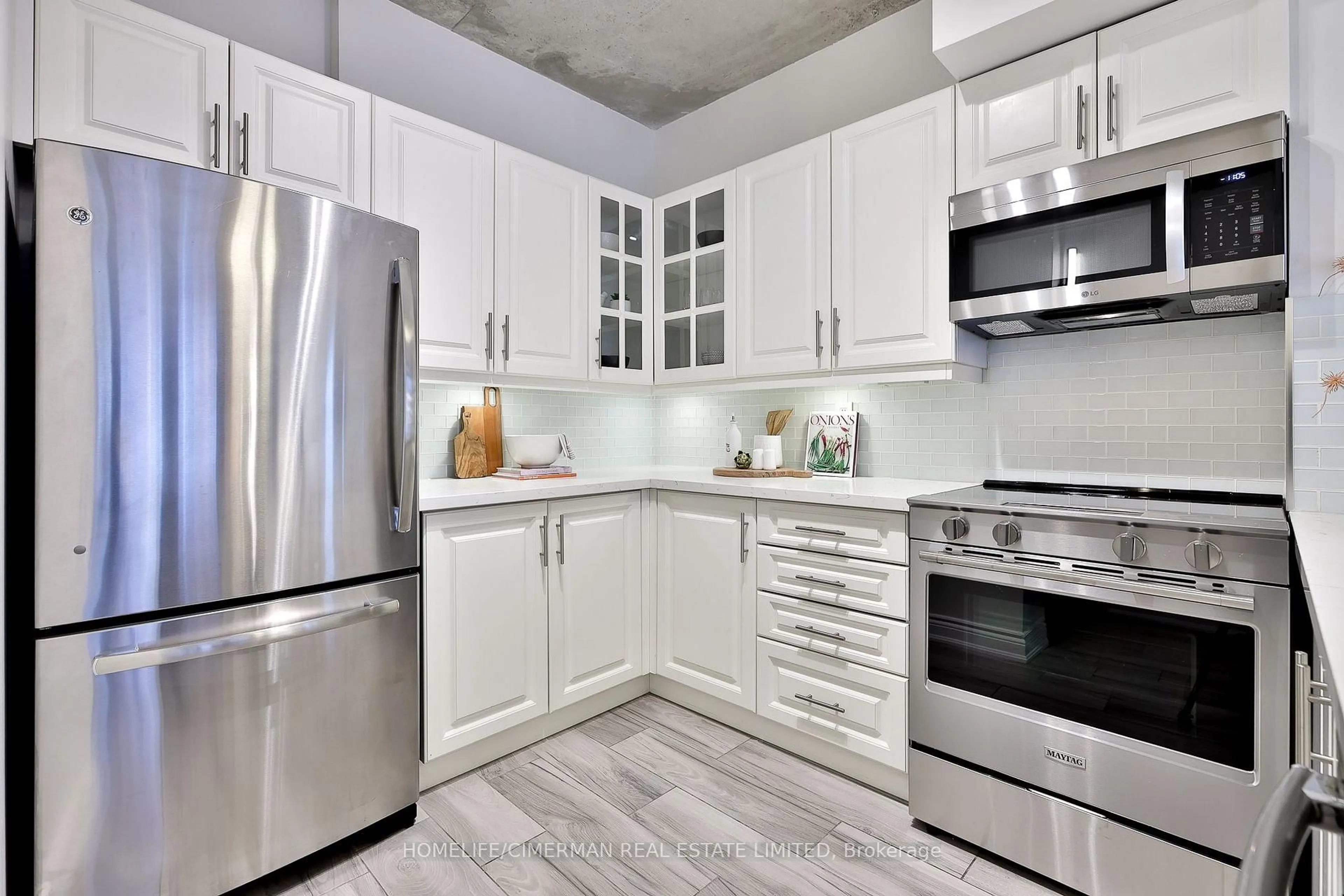 Contemporary kitchen, ceramic/tile floor for 36 Charlotte St #503, Toronto Ontario M5V 3P7