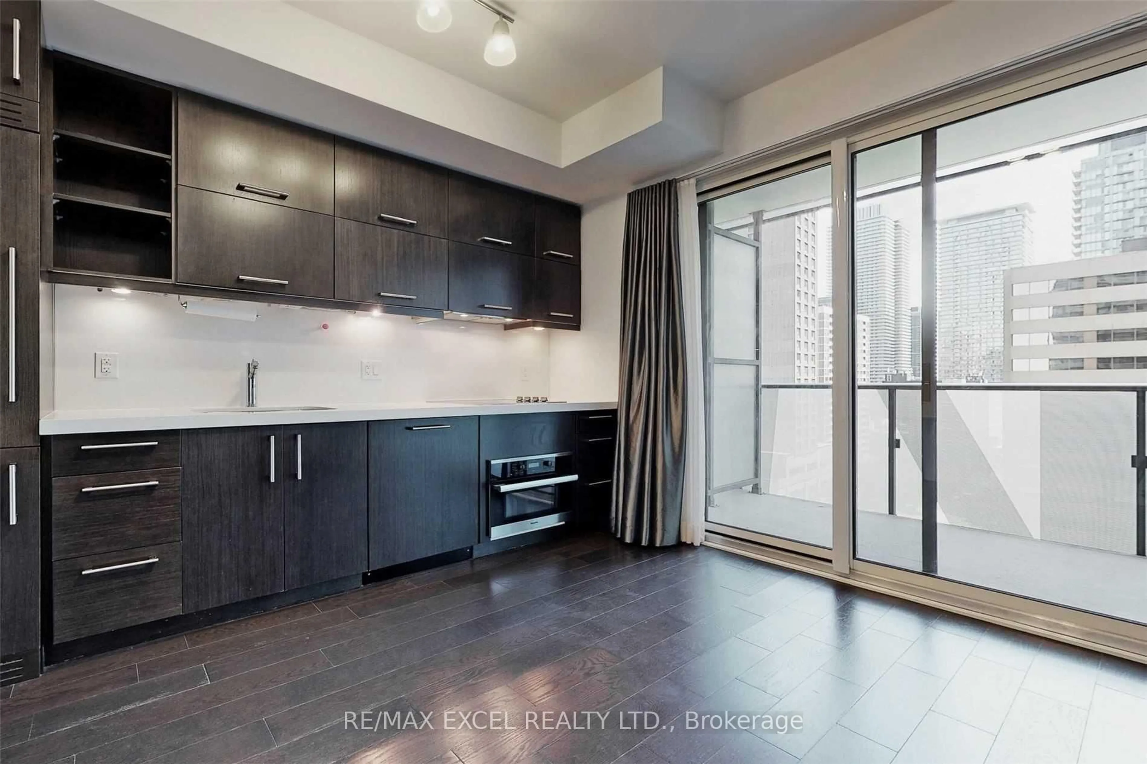 Open concept kitchen, unknown for 65 St Mary St #810, Toronto Ontario M5S 0A6