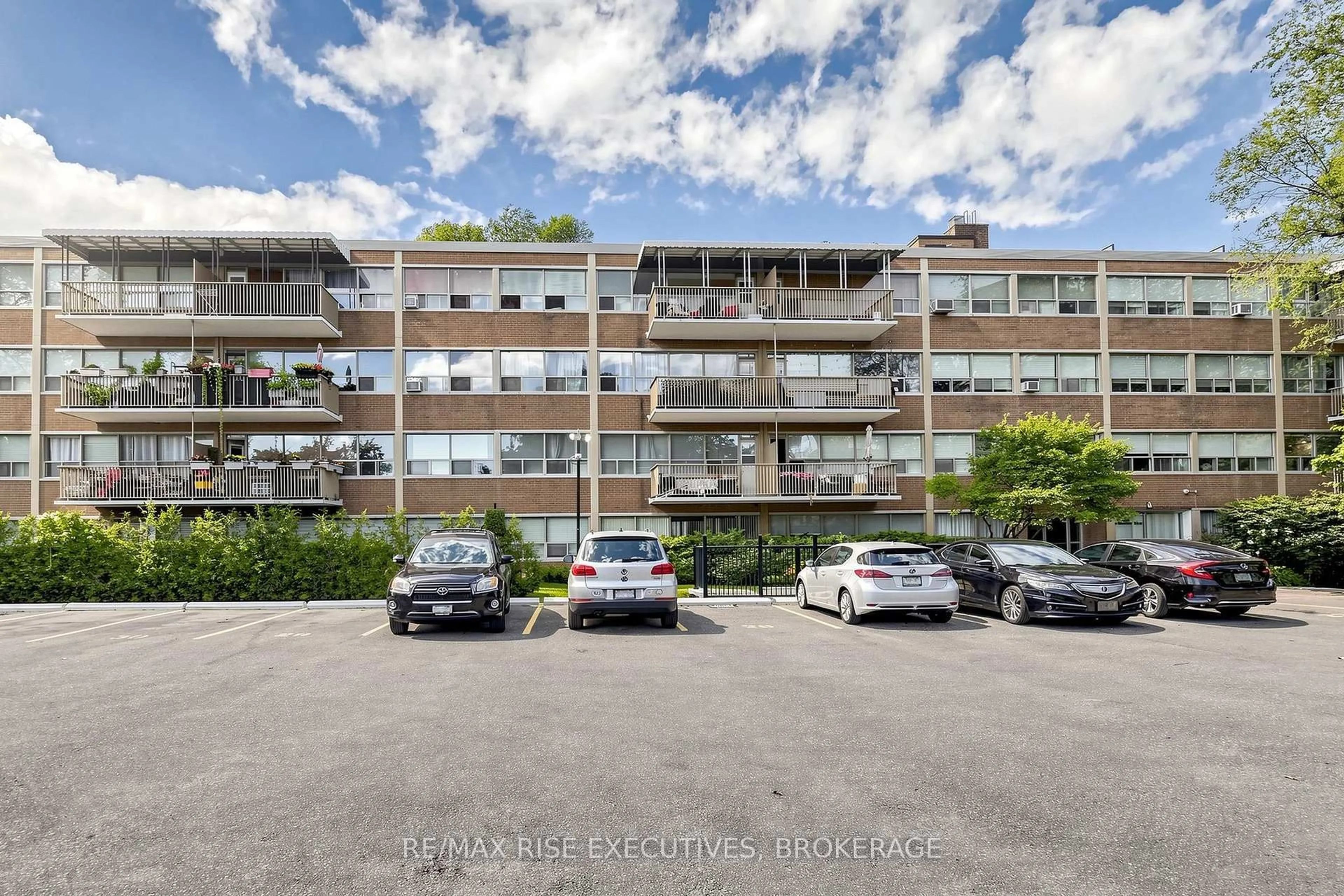Patio, unknown for 160 The Donway #304, Toronto Ontario M3C 2G1