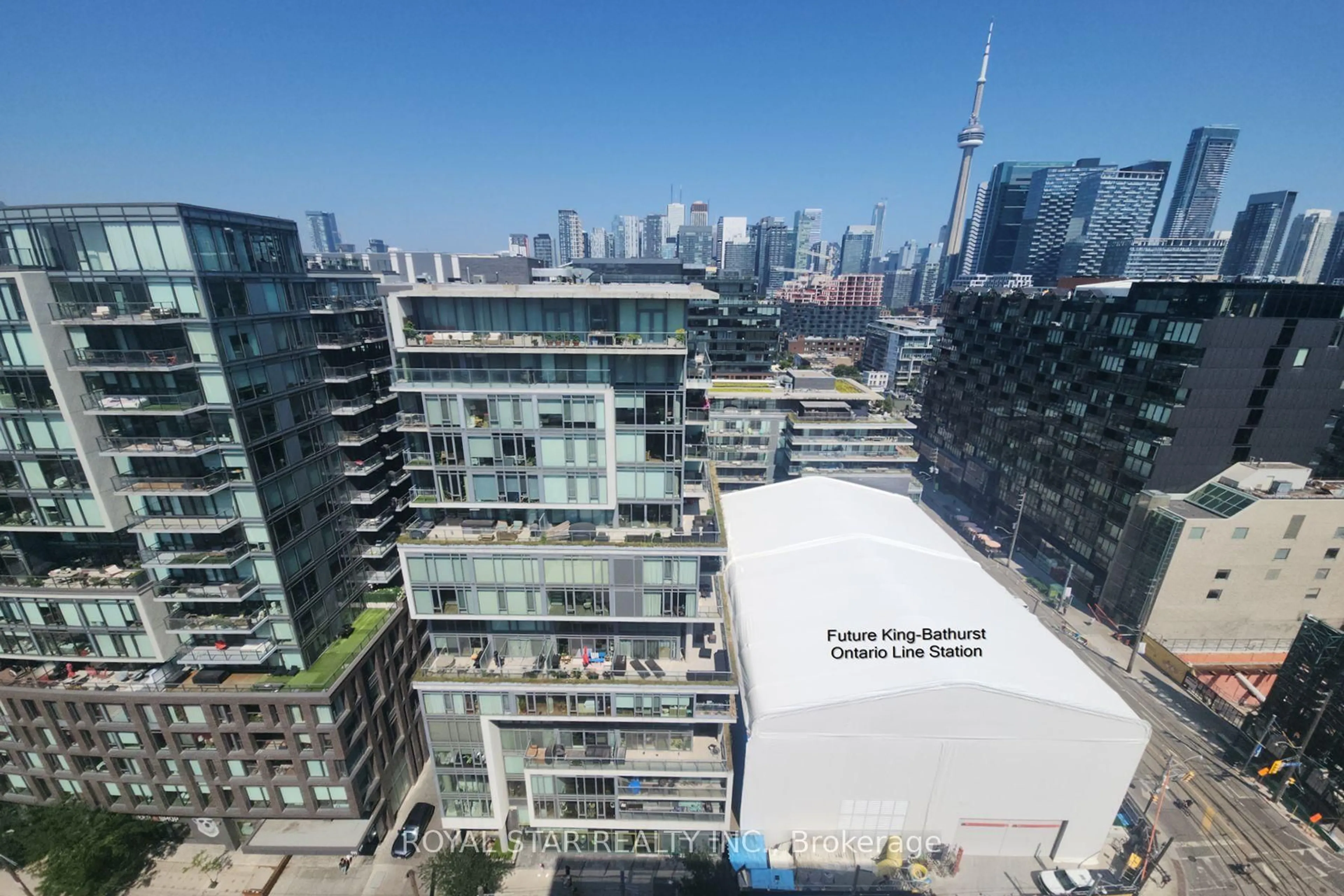 A pic from outside/outdoor area/front of a property/back of a property/a pic from drone, city buildings view from balcony for 95 Bathurst St #623, Toronto Ontario M5V 0H7