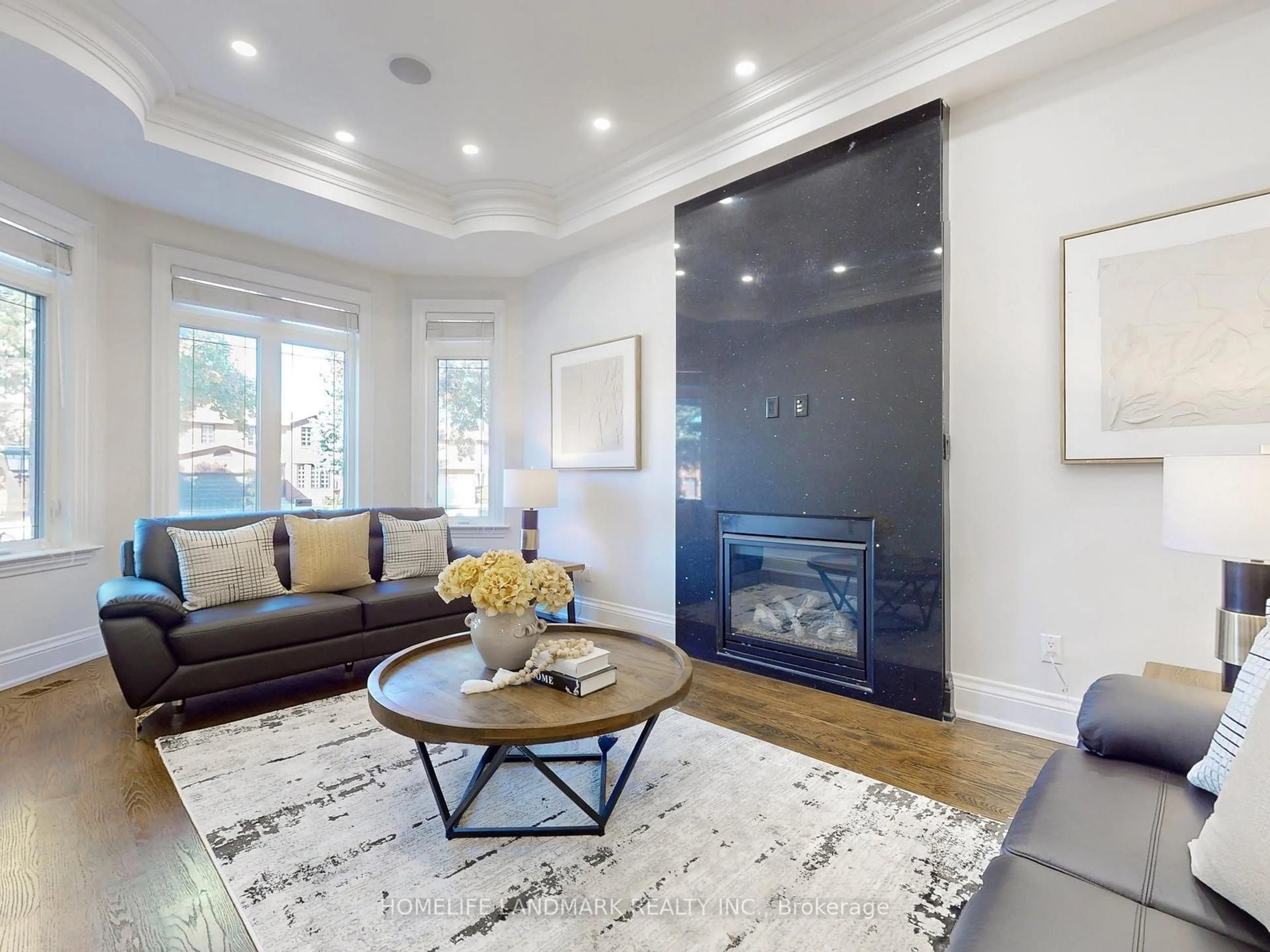 Living room with furniture, unknown for 183 Byng Ave, Toronto Ontario M2N 4K8