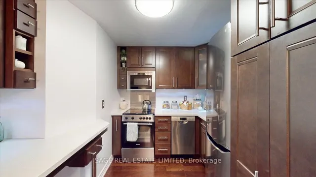 88 Charles St #208, Toronto 5