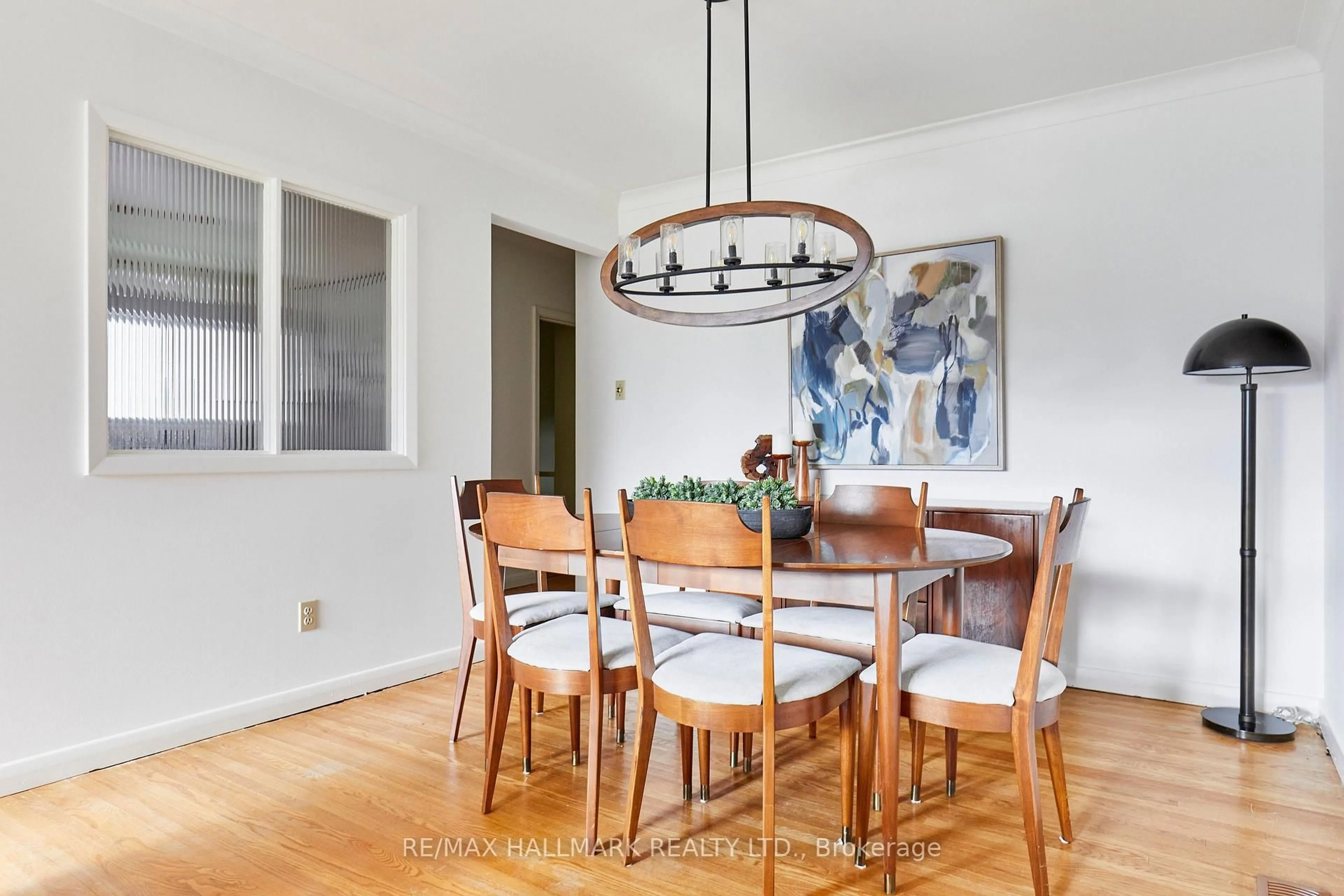 Dining room, wood/laminate floor for 5 Mere Crt, Toronto Ontario M4A 2J6