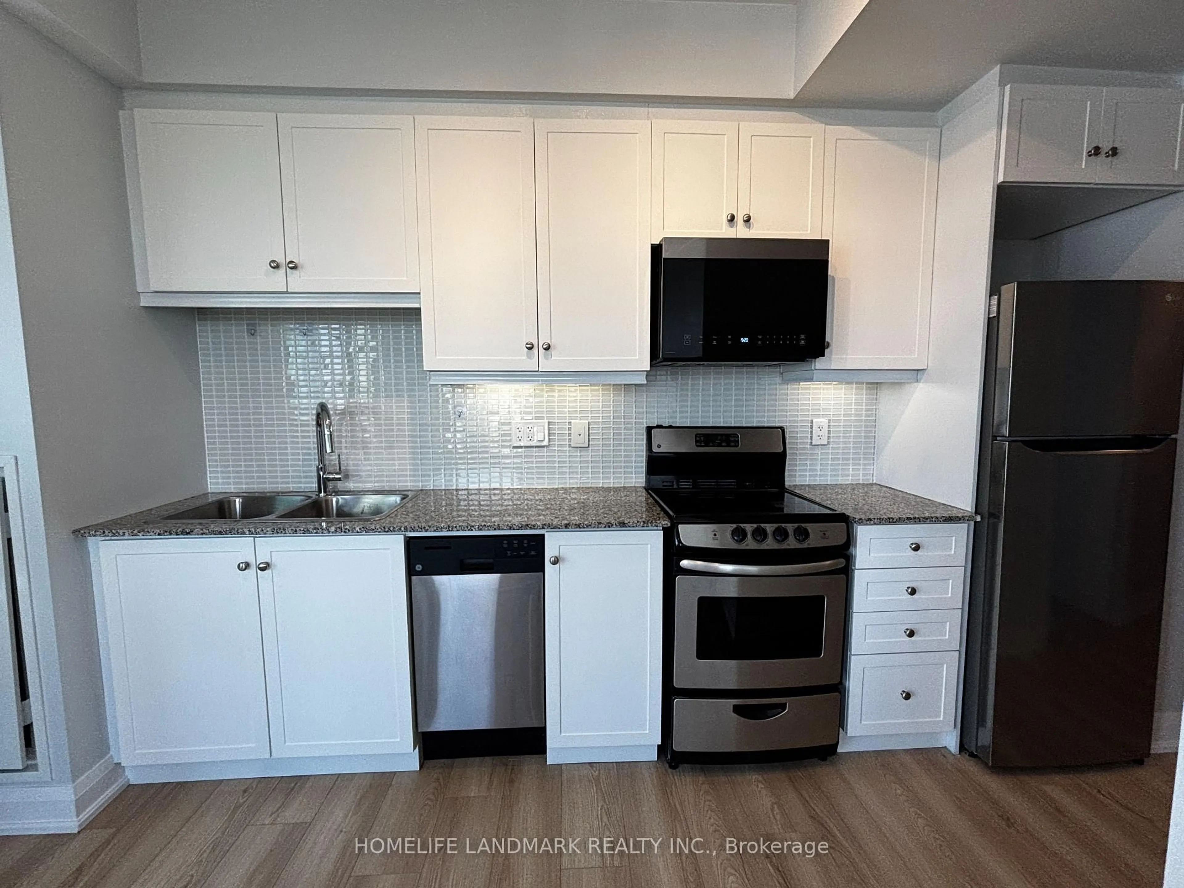 Standard kitchen, unknown for 68 Canterbury Plwy #1809, Toronto Ontario M2N 0H8