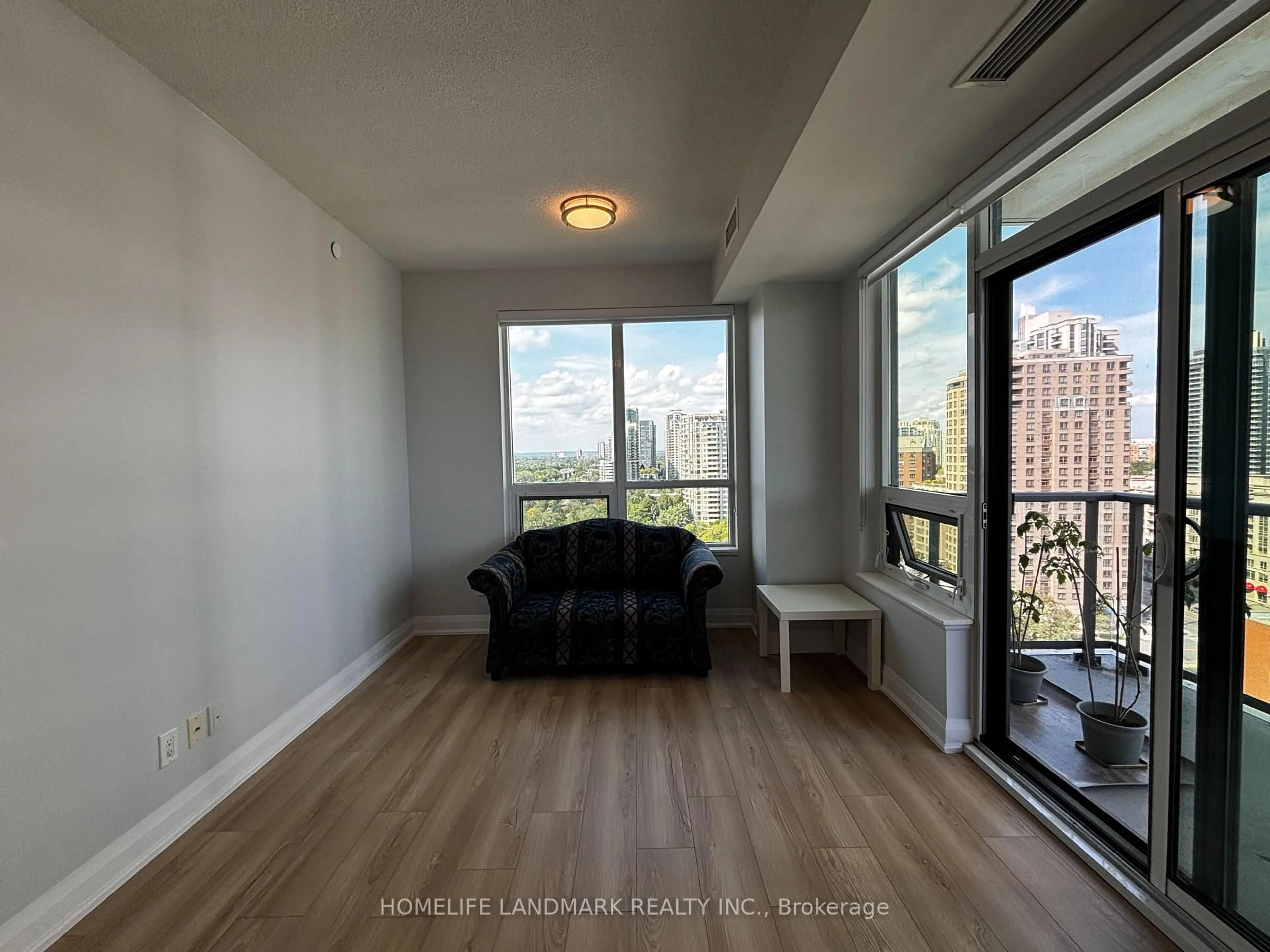 A pic of a room for 68 Canterbury Plwy #1809, Toronto Ontario M2N 0H8