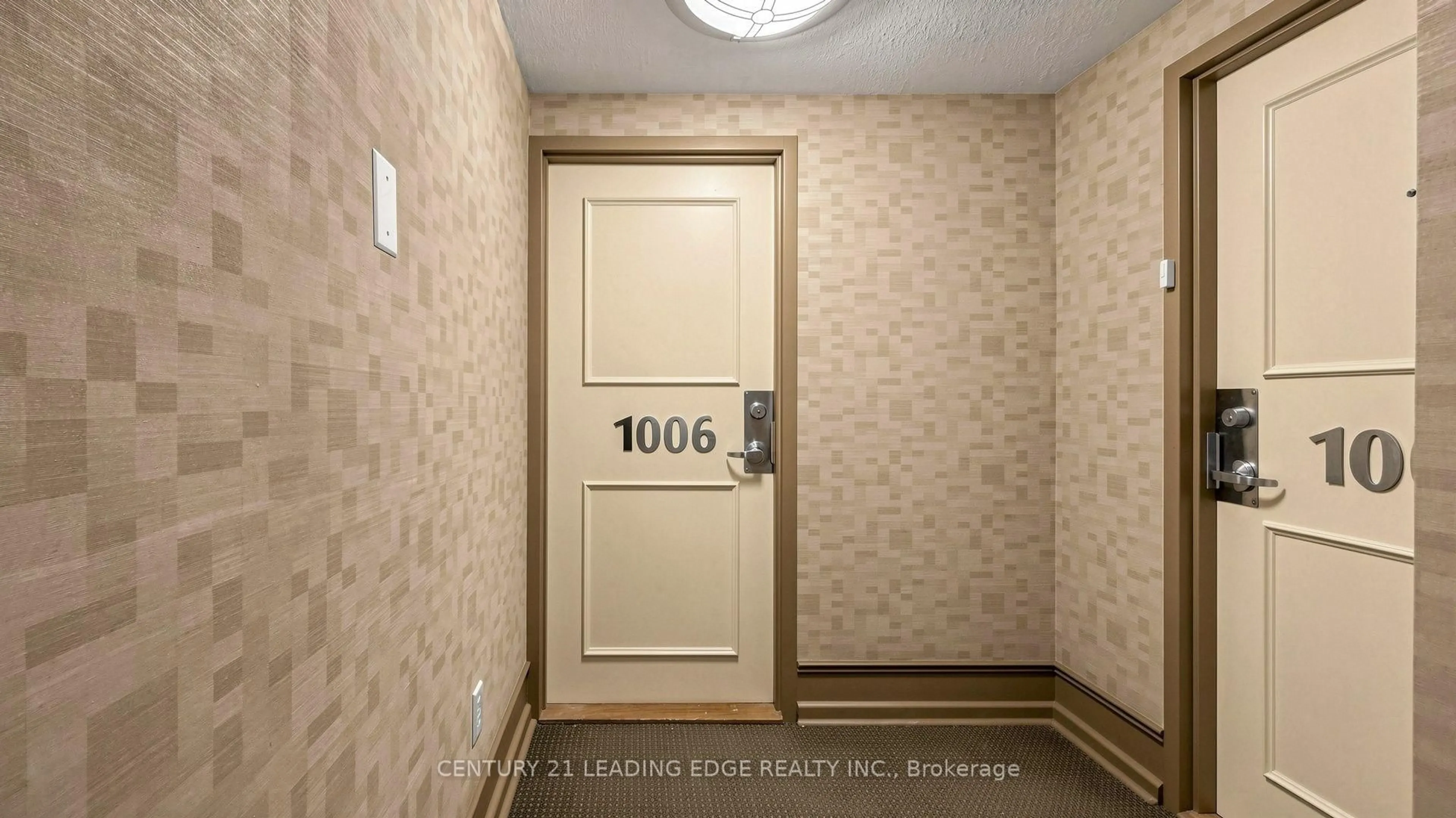 Indoor entryway for 725 Don Mills Rd #1006, Toronto Ontario M3C 1S7