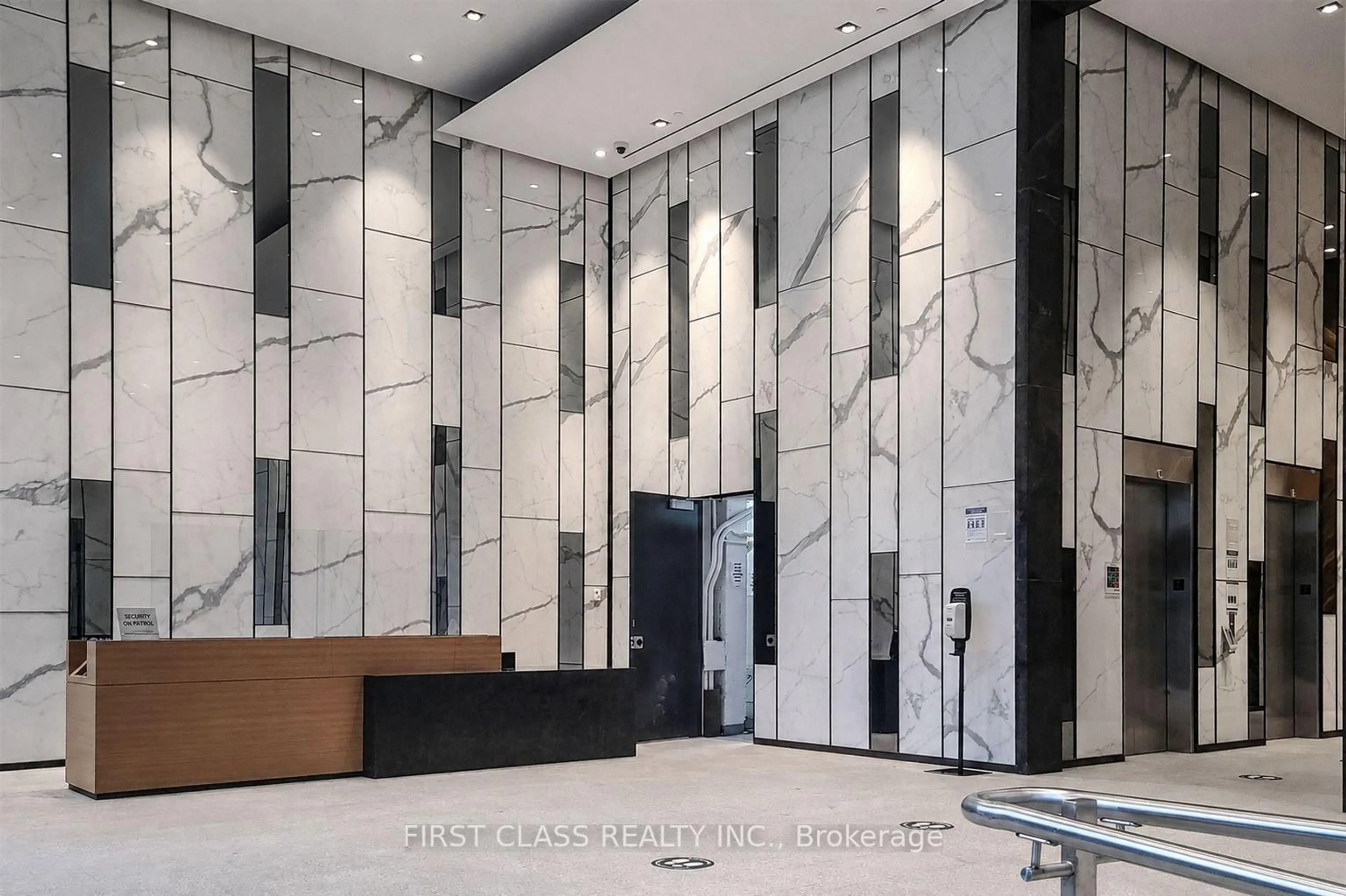Lobby for 488 University Ave #3901, Toronto Ontario M5G 0C1