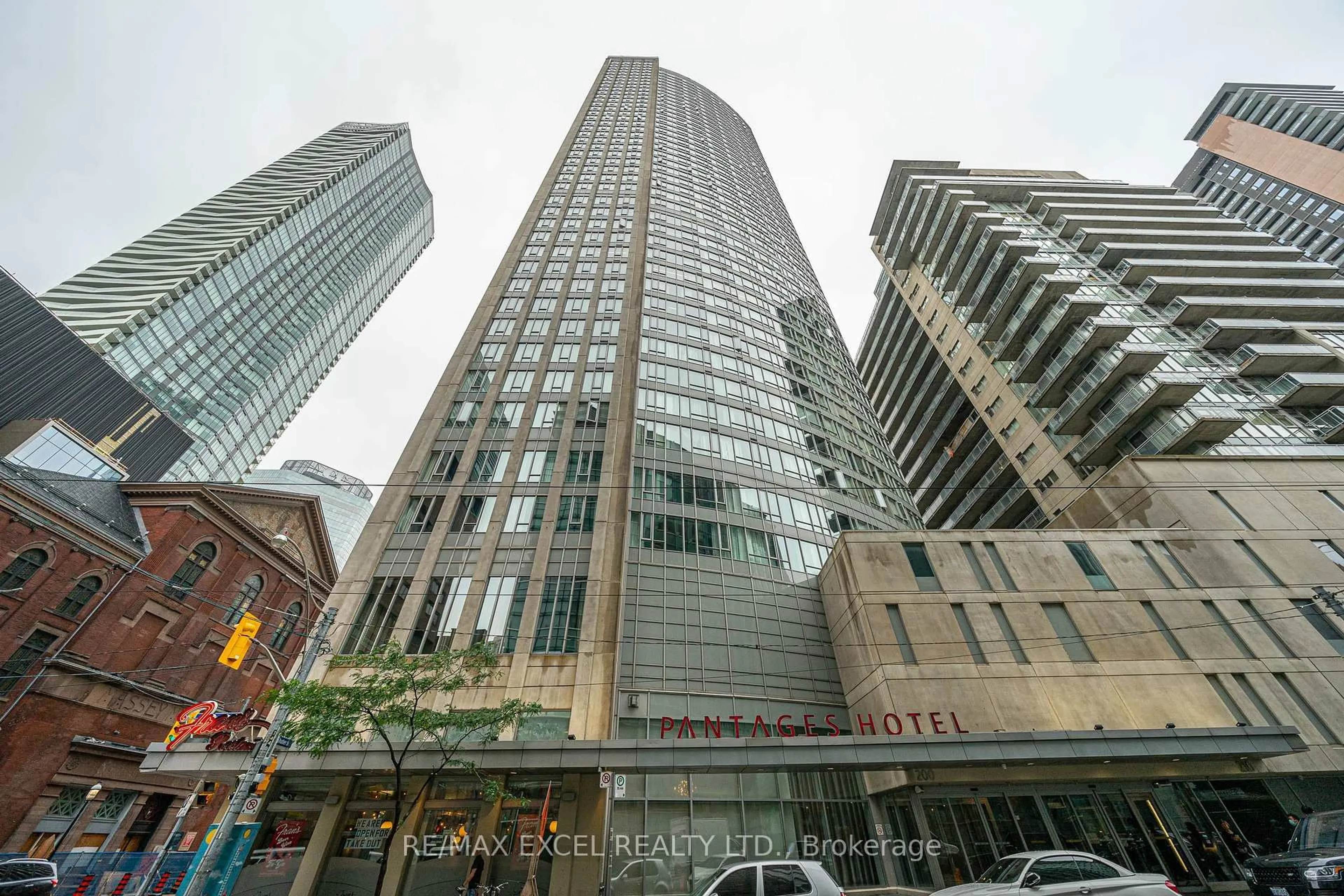 Indoor foyer for 210 Victoria St #2108, Toronto Ontario M5B 2R3