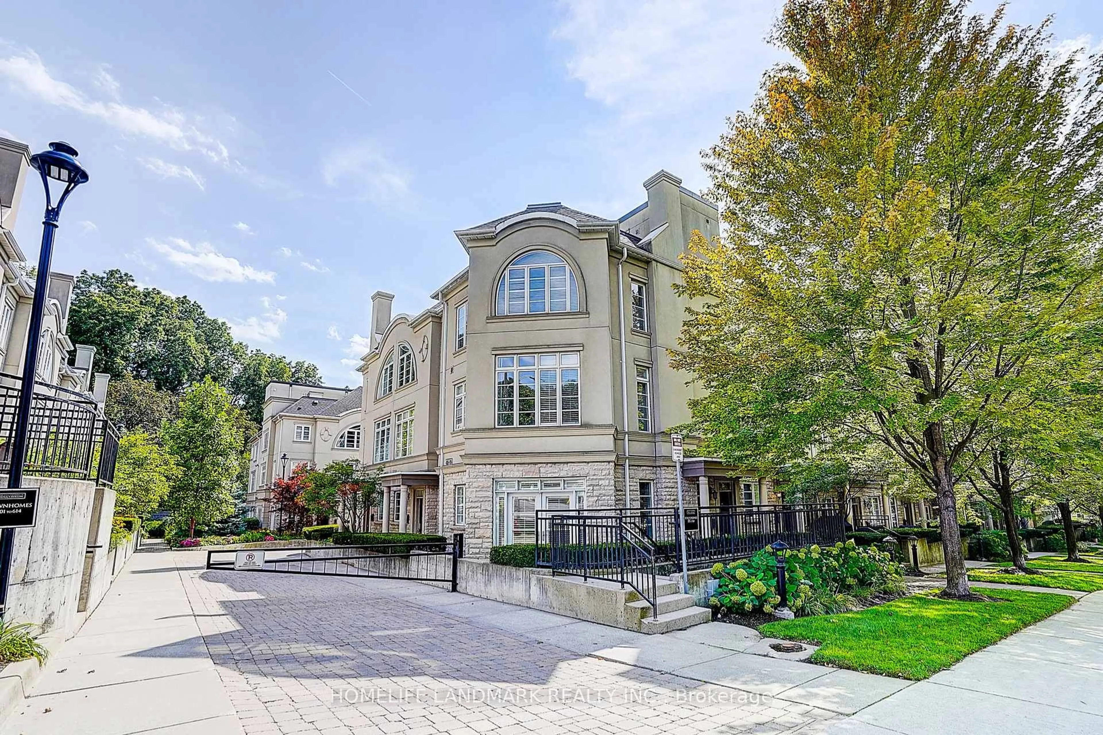Unknown for 51 York Mills Rd #309, Toronto Ontario M2P 1B6