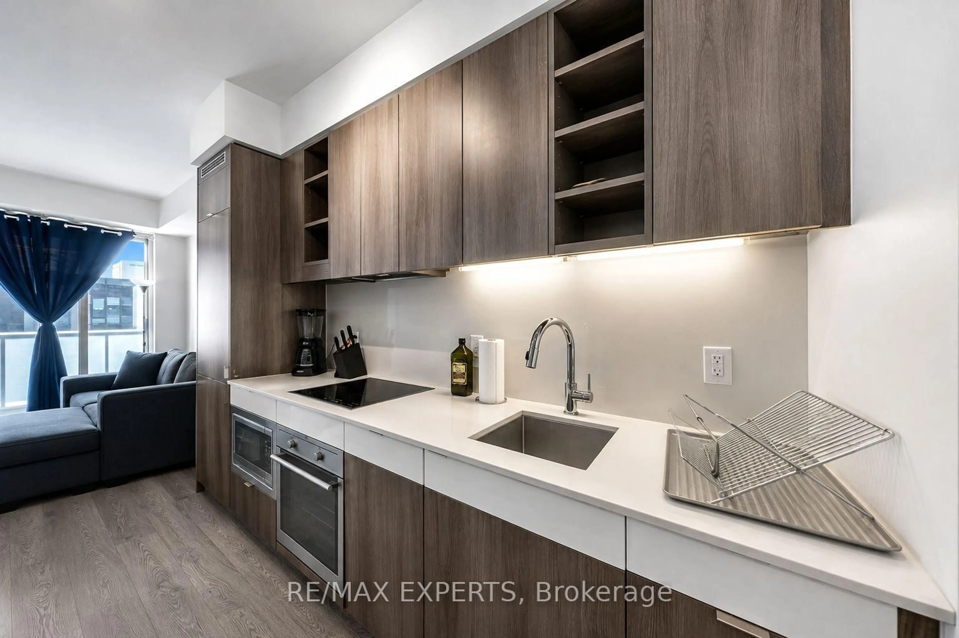 Open concept kitchen, unknown for 101 Erskine Ave #2103, Toronto Ontario M4P 0C5