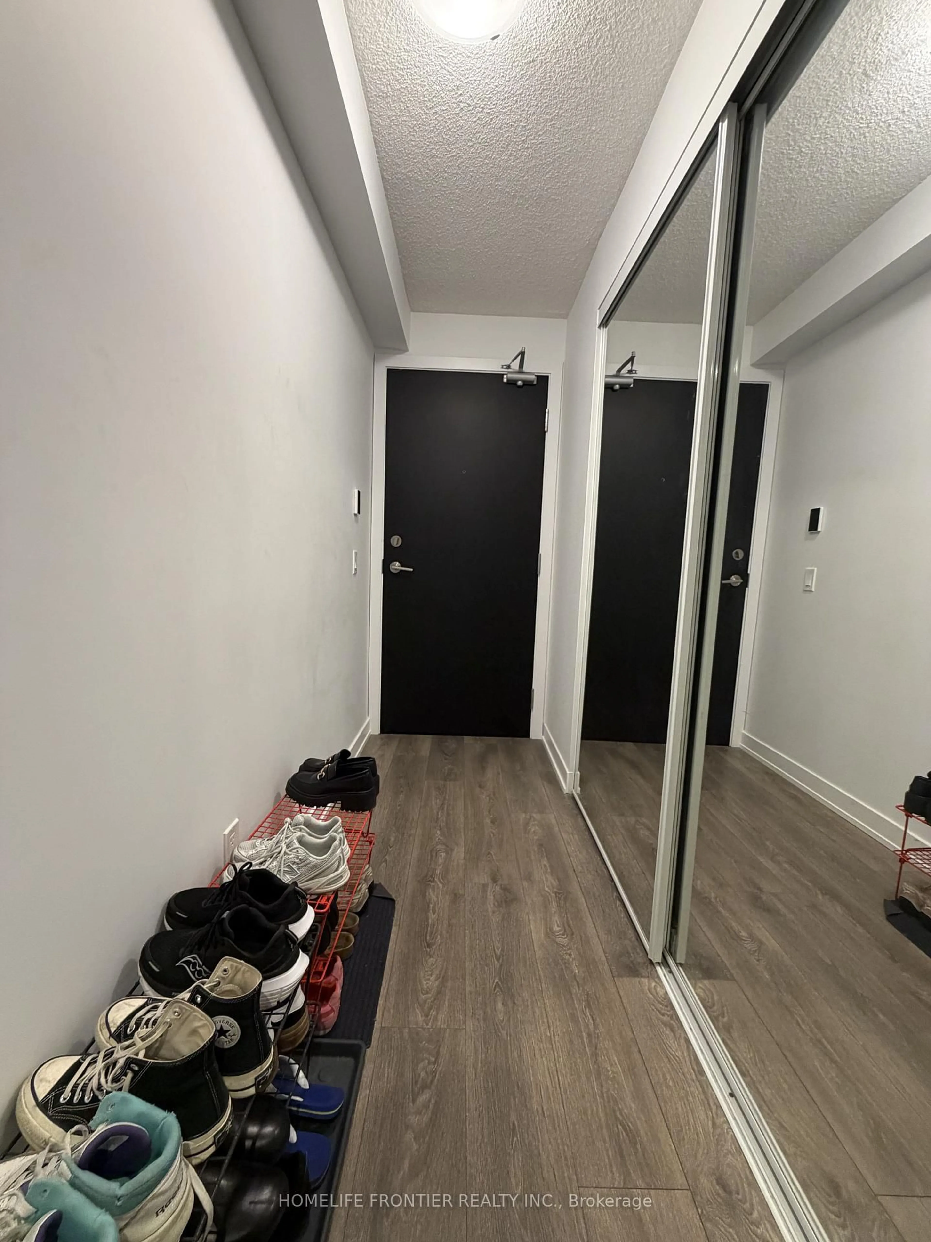 A pic of a room for 87 Peter St #1103, Toronto Ontario M5V 0P1