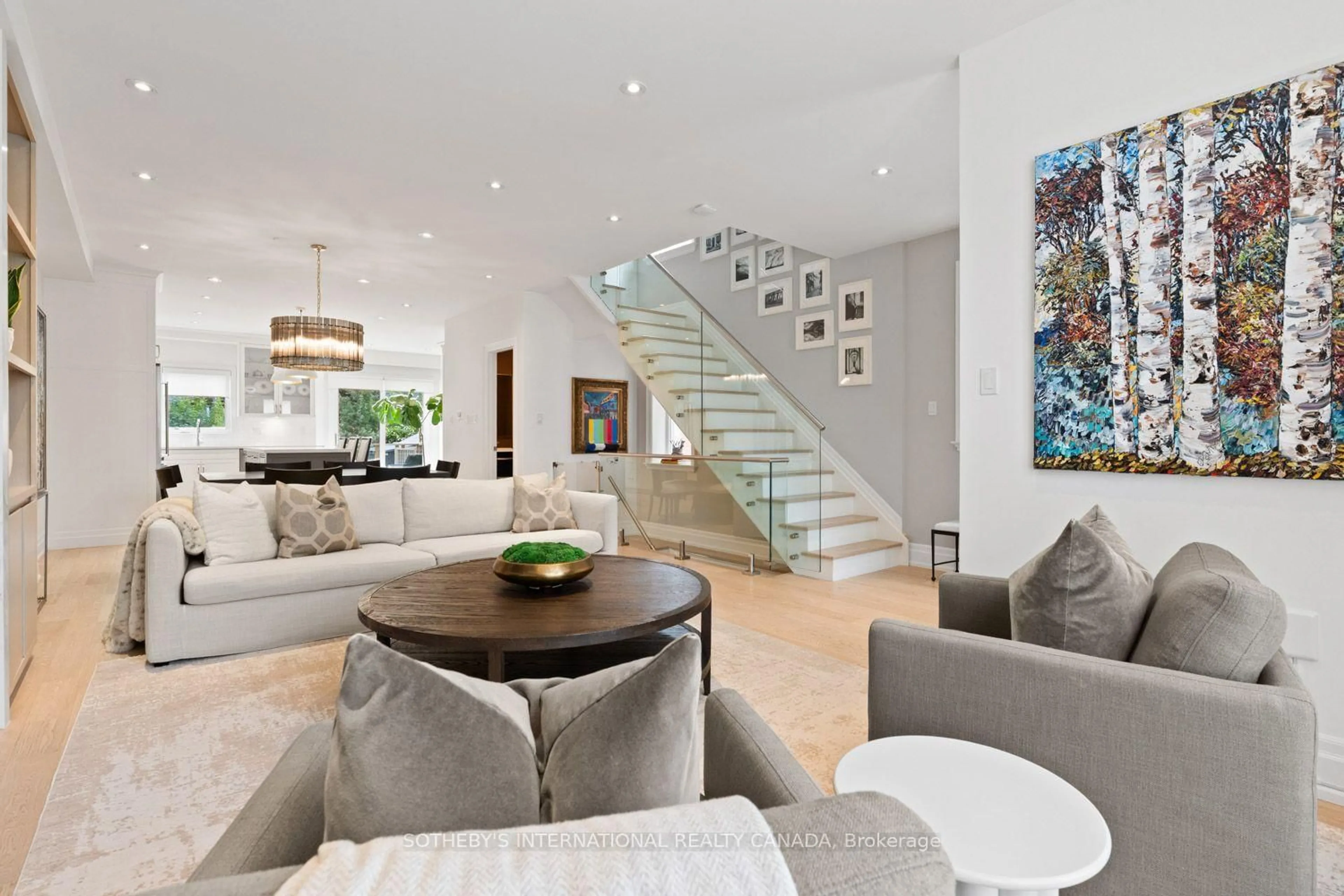 Living room with furniture, unknown for 177 Arlington Ave, Toronto Ontario M6C 2Z4