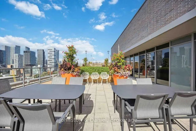 320 Richmond St #304, Toronto 2