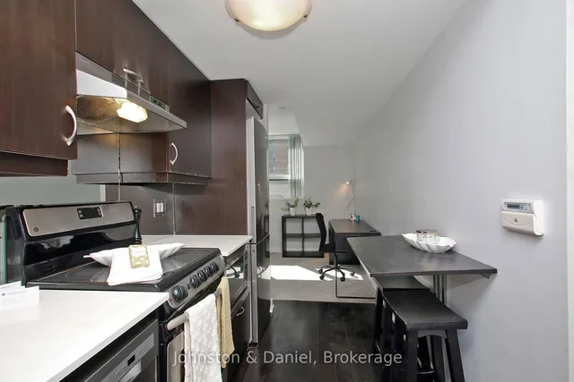 320 Richmond St #304, Toronto 4