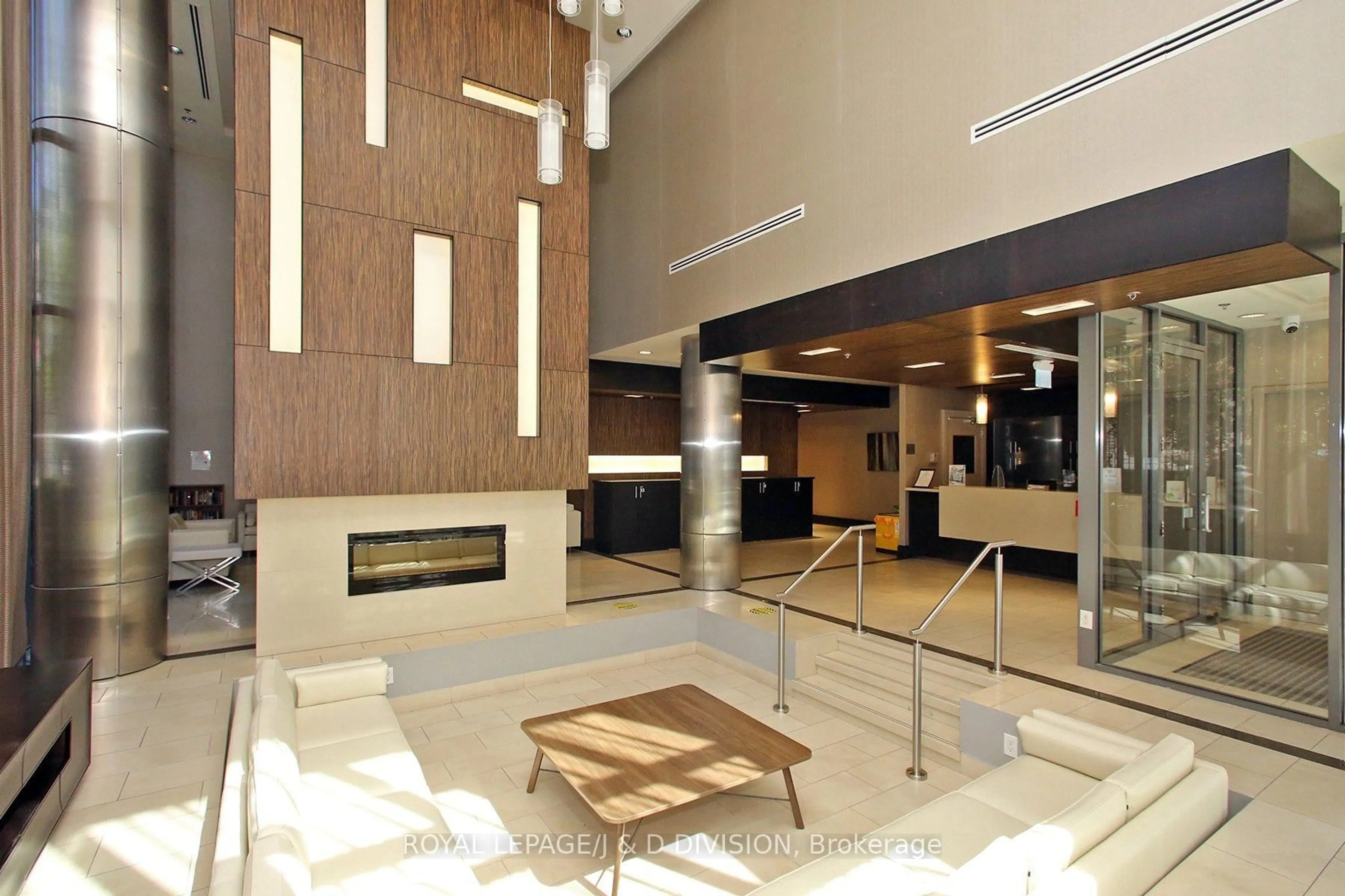 Lobby for 320 Richmond St #304, Toronto Ontario M5A 1P9